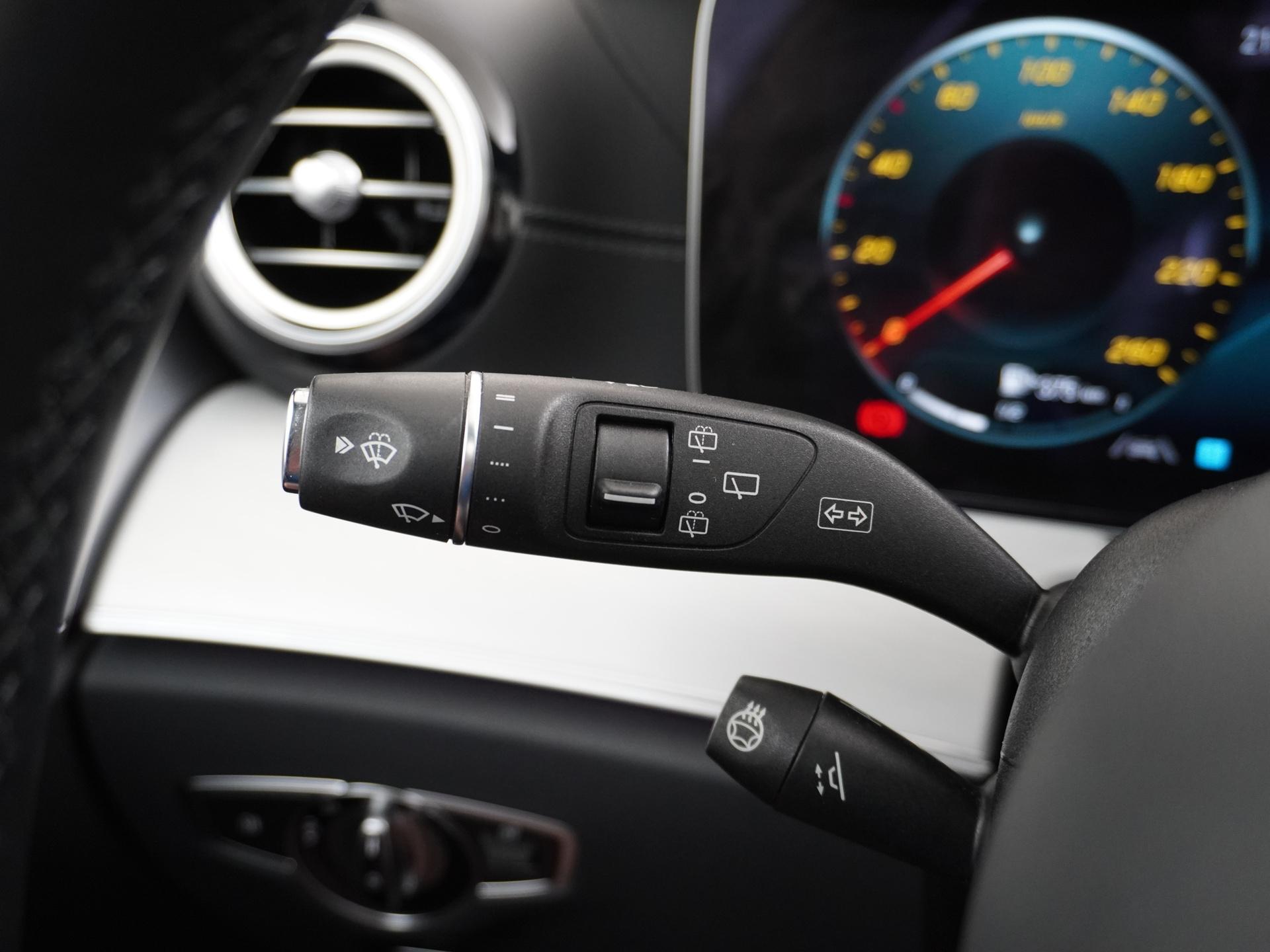 Mercedes-Benz E-Klasse Estate 300 de AMG-Line 32