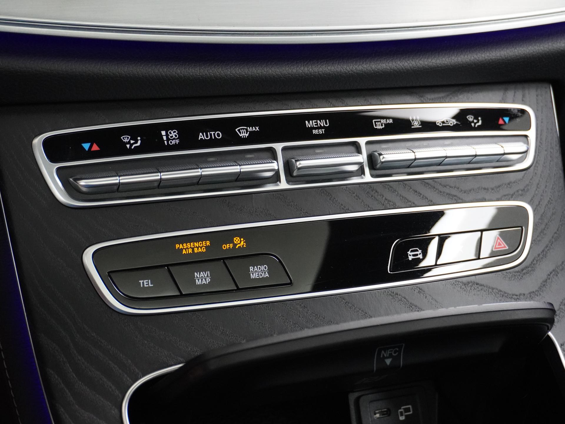 Mercedes-Benz E-Klasse Estate 300 de AMG-Line 48