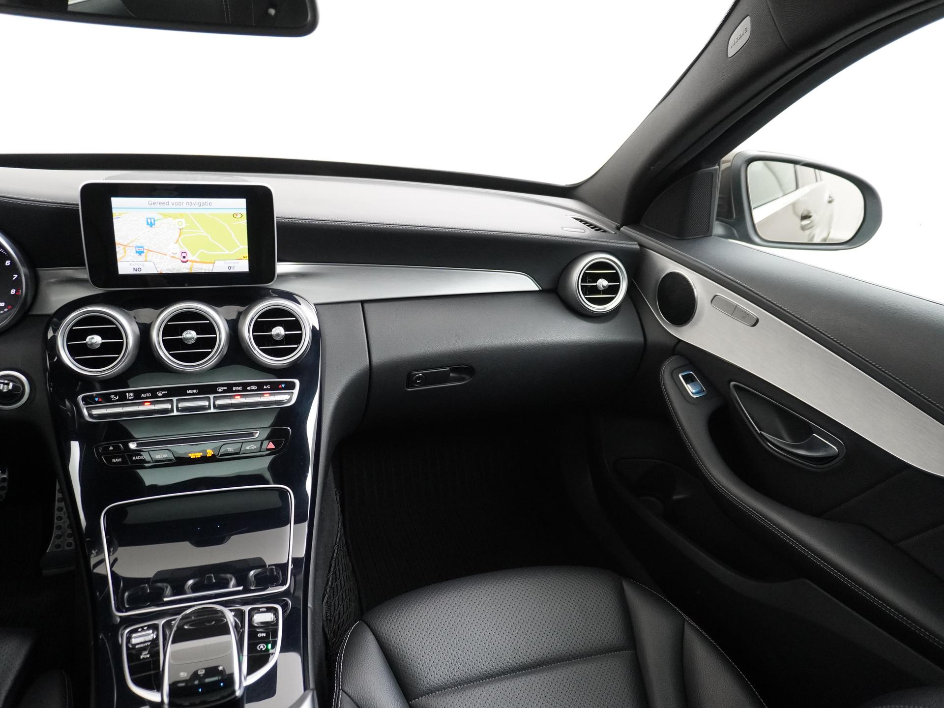 Mercedes-Benz C-Klasse Estate 250 23