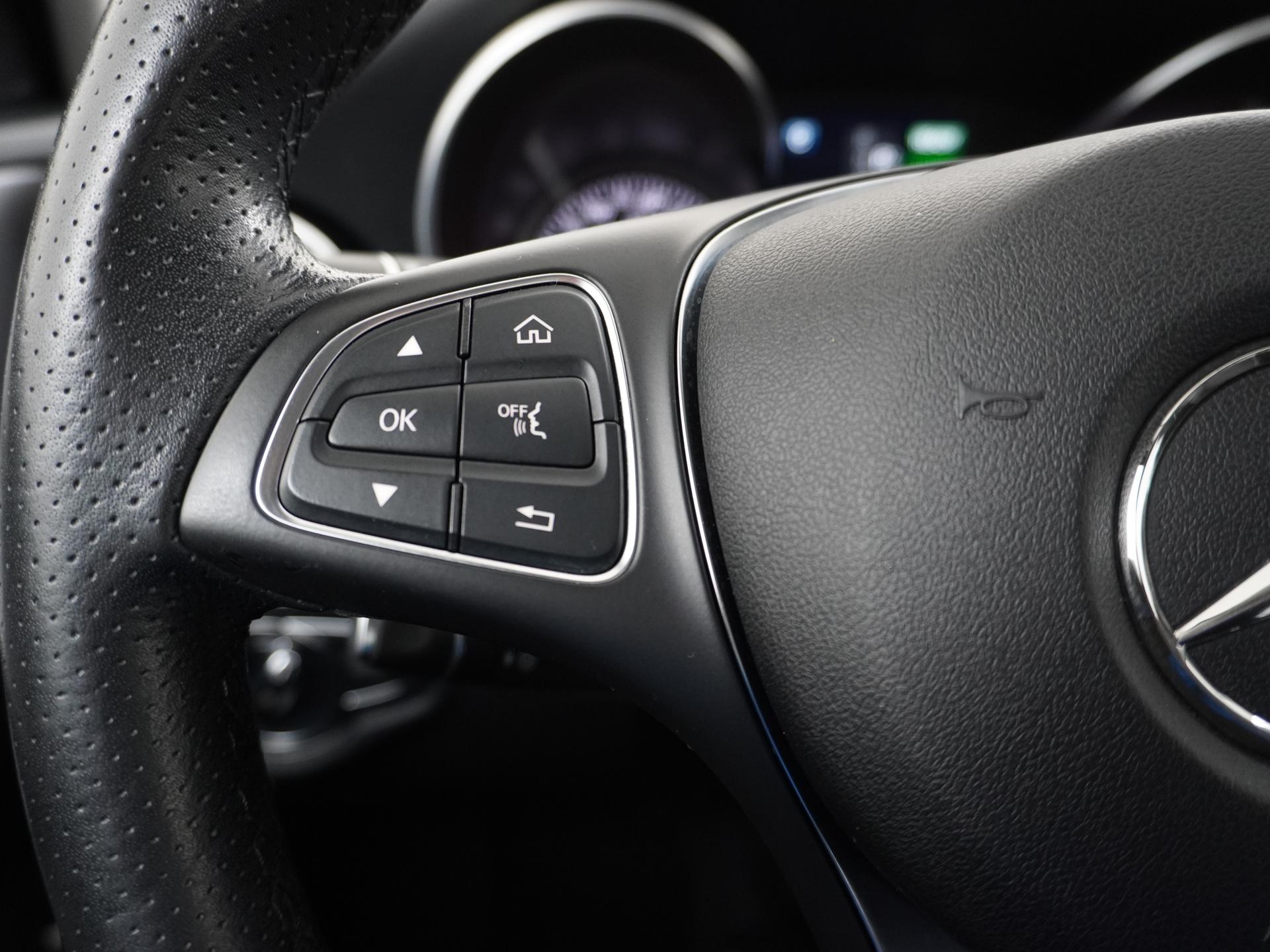 Mercedes-Benz C-Klasse Estate 350 e 28