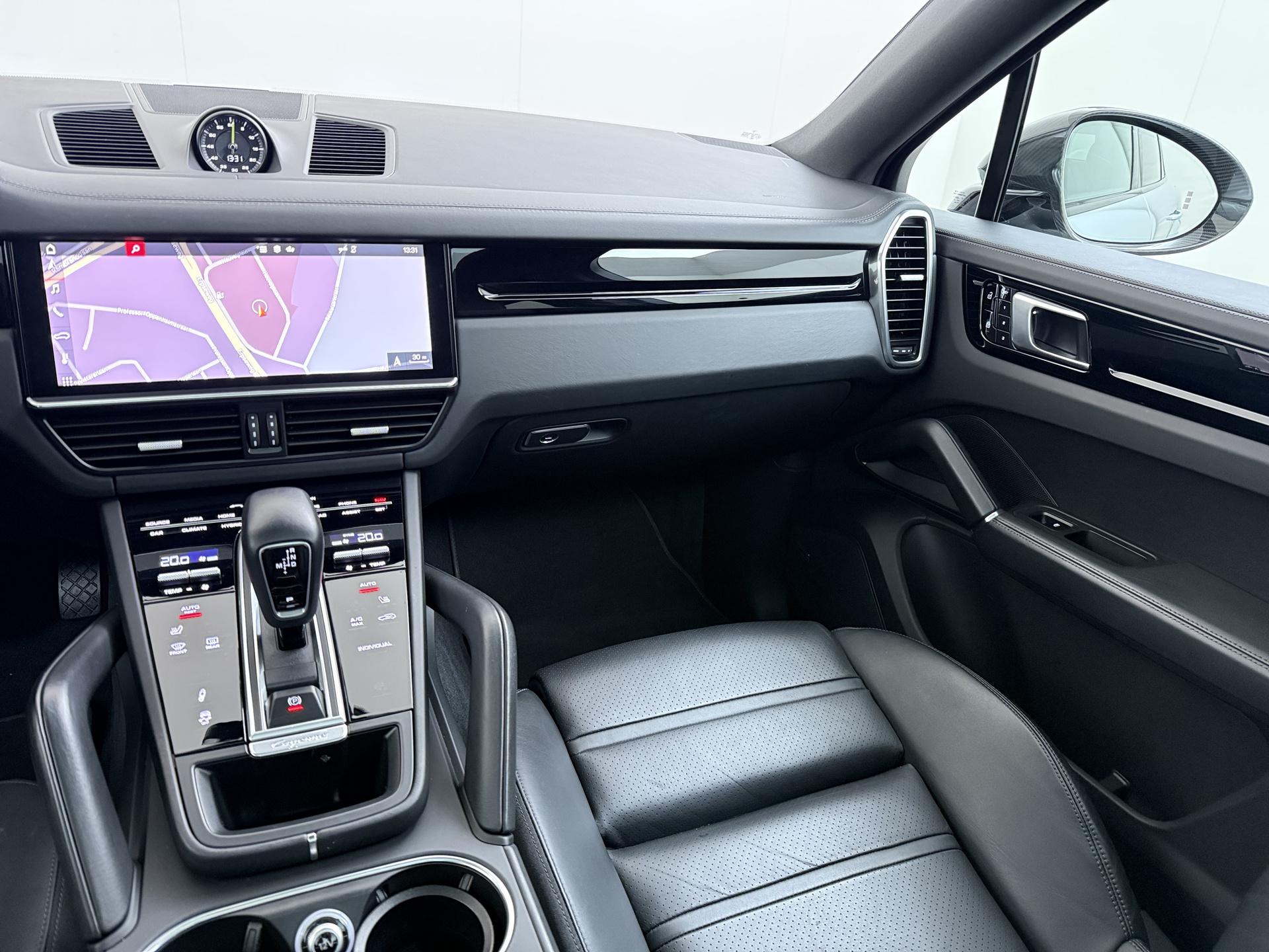 Porsche Cayenne Coupé 3.0 E-Hybrid 25