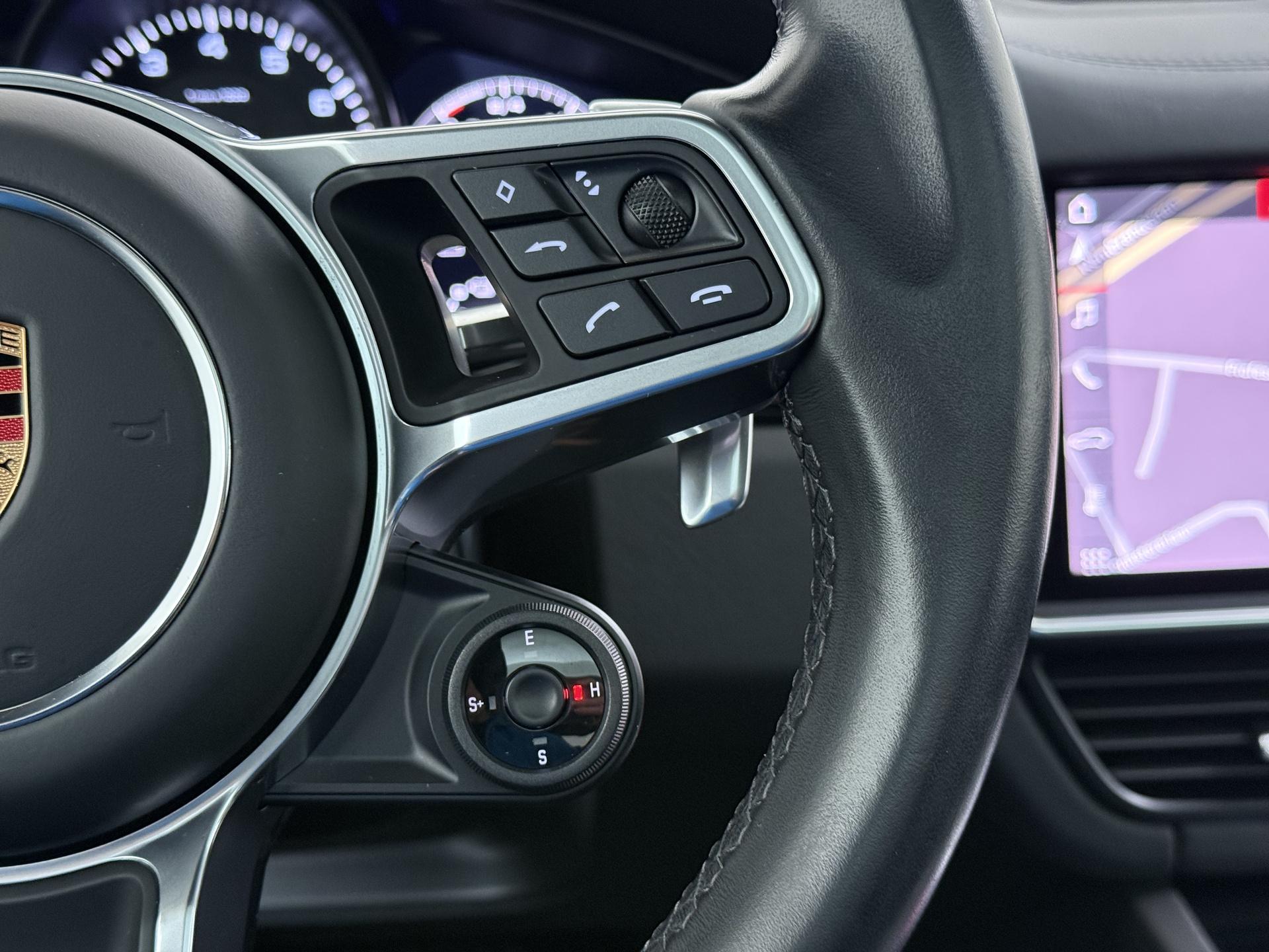 Porsche Cayenne Coupé 3.0 E-Hybrid 29