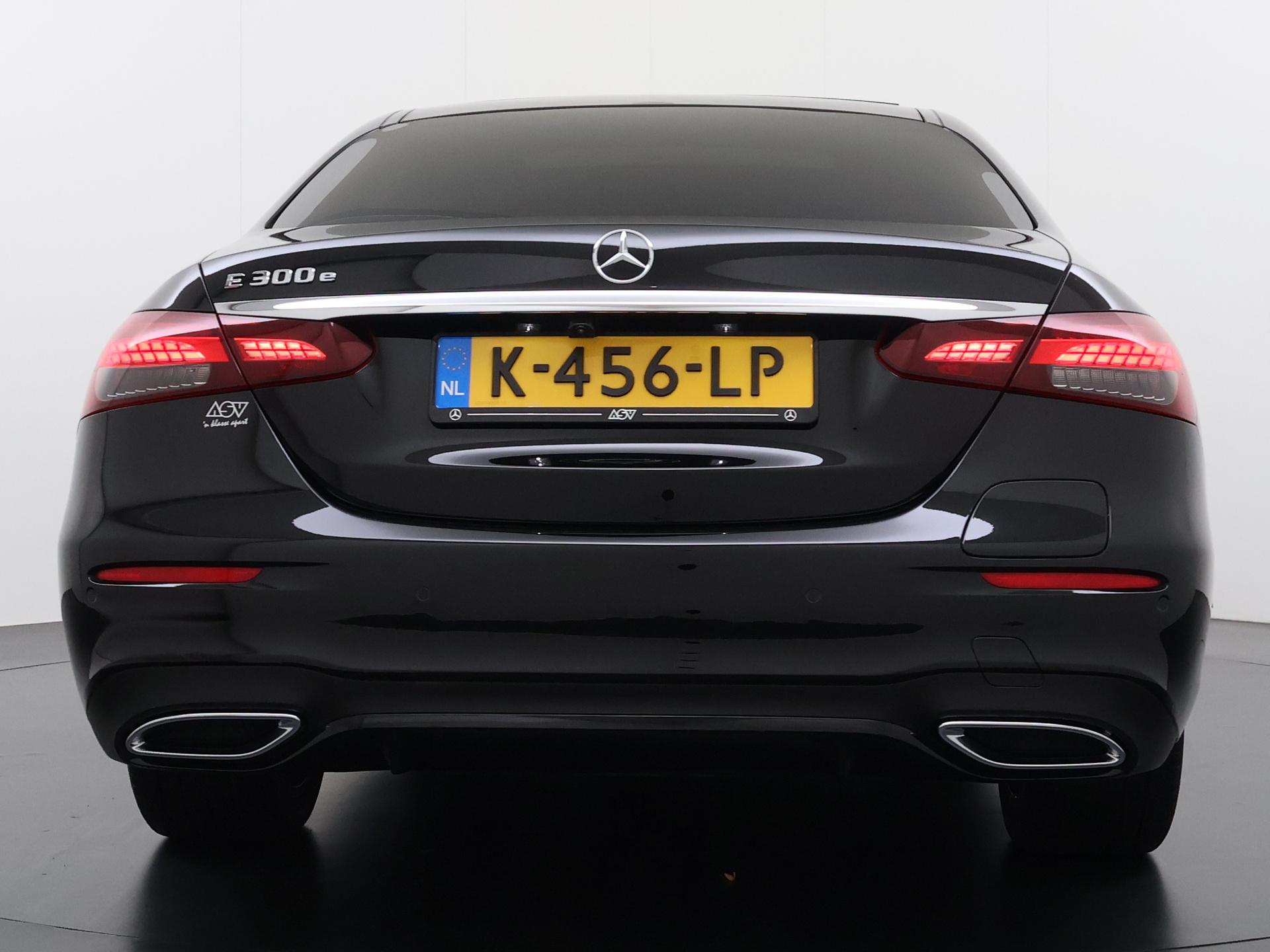 Mercedes-Benz E-Klasse 300 e AMG Business Solution 3