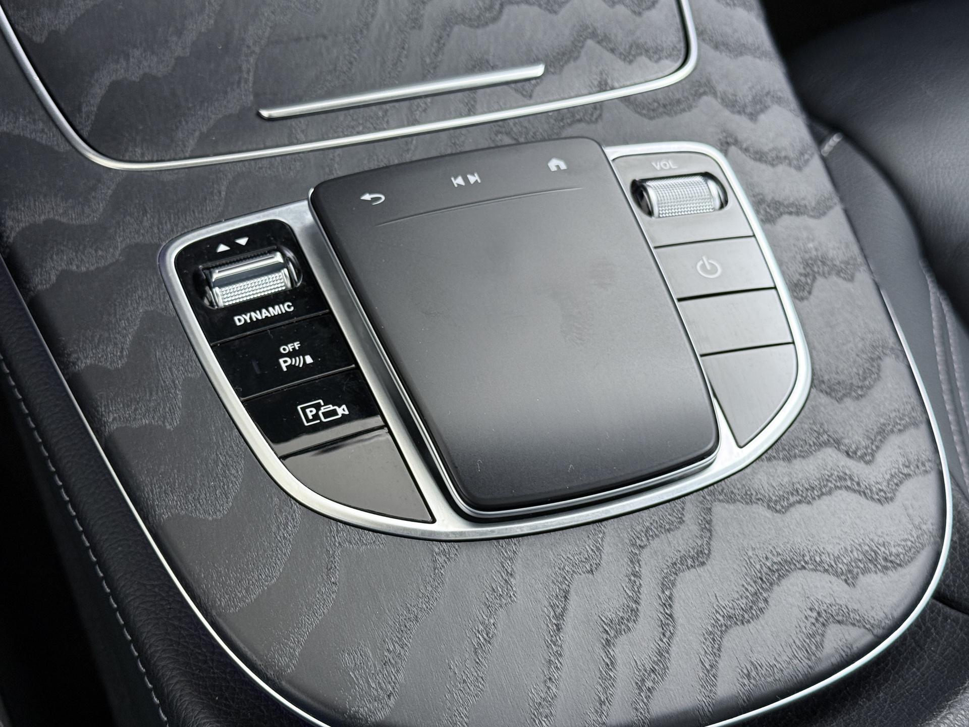 Mercedes-Benz E-Klasse 300 e AMG Business Solution 47