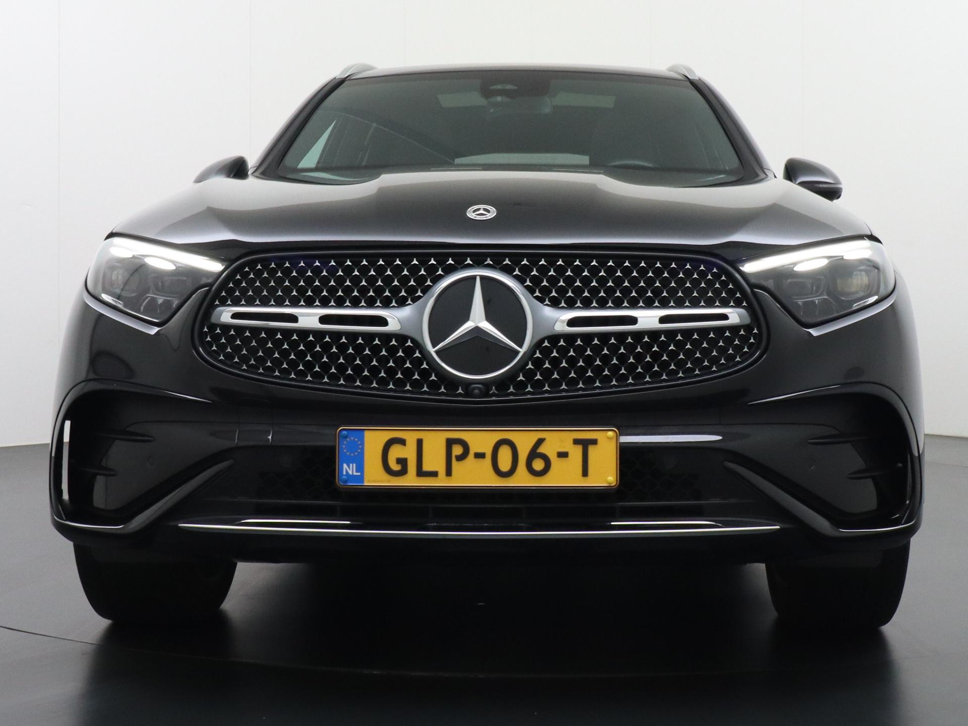 Mercedes-Benz GLC 300e 4MATIC Sport Edition 10
