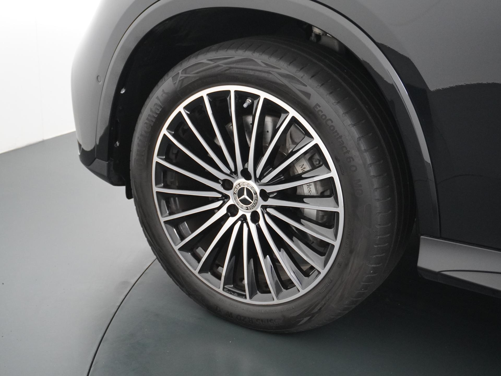 Mercedes-Benz GLC 300e 4MATIC Sport Edition 19