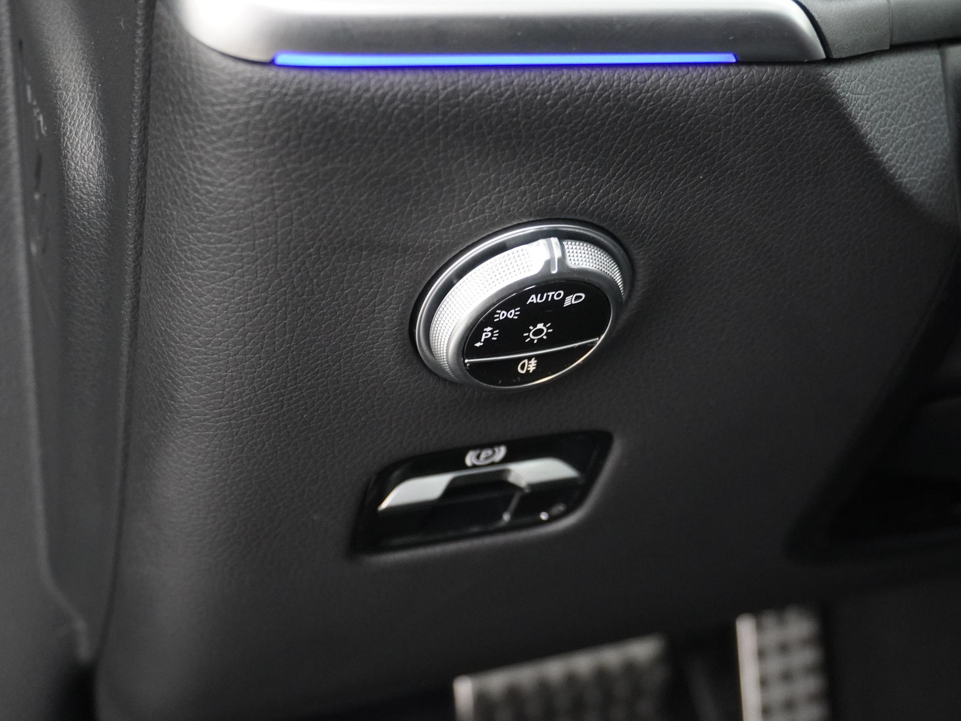 Mercedes-Benz GLC 300e 4MATIC Sport Edition 25