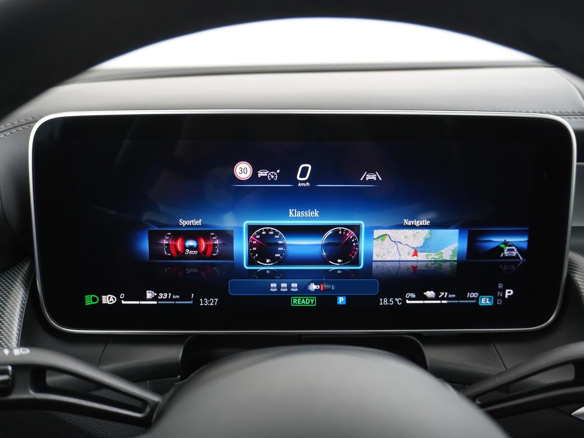 Mercedes-Benz GLC 300e 4MATIC Sport Edition 38