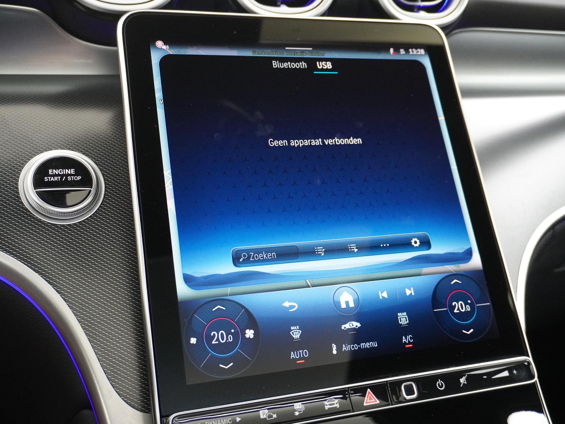 Mercedes-Benz GLC 300e 4MATIC Sport Edition 44