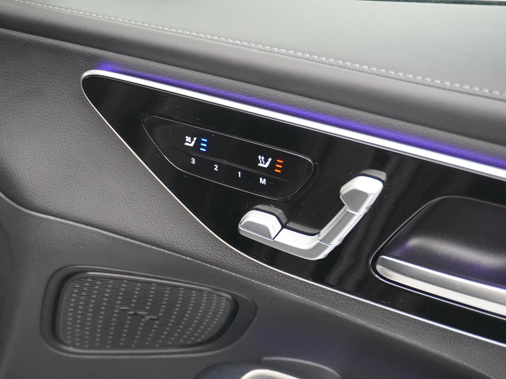 Mercedes-Benz GLC 300e 4MATIC Sport Edition 52