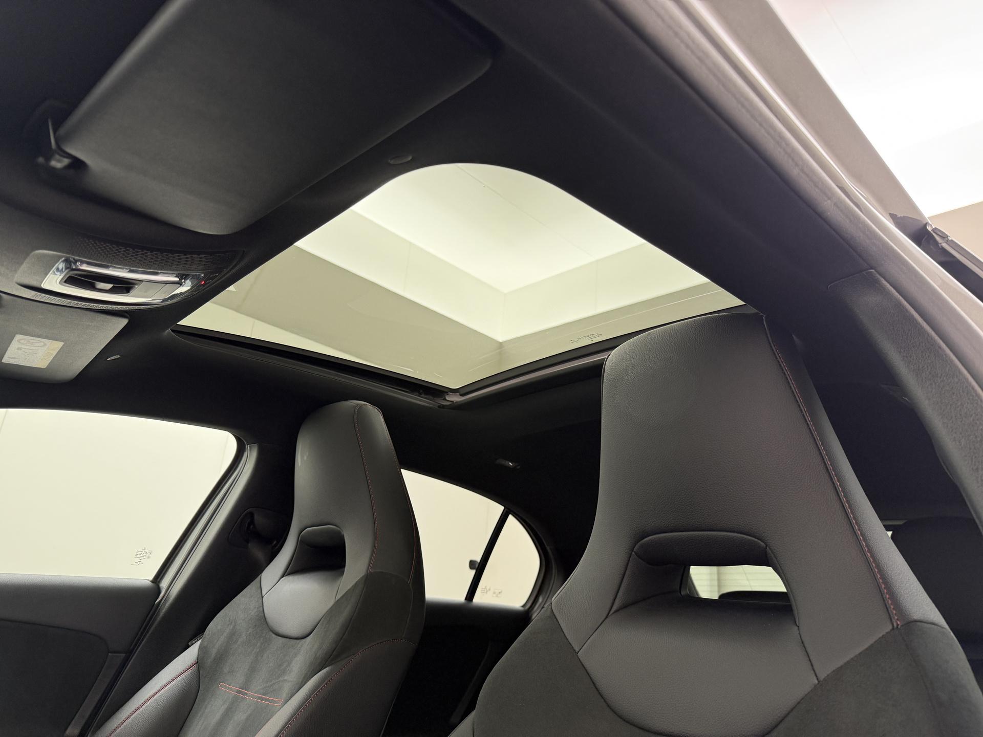 Mercedes-Benz A-Klasse 250 e AMG Business Solution Limited 21