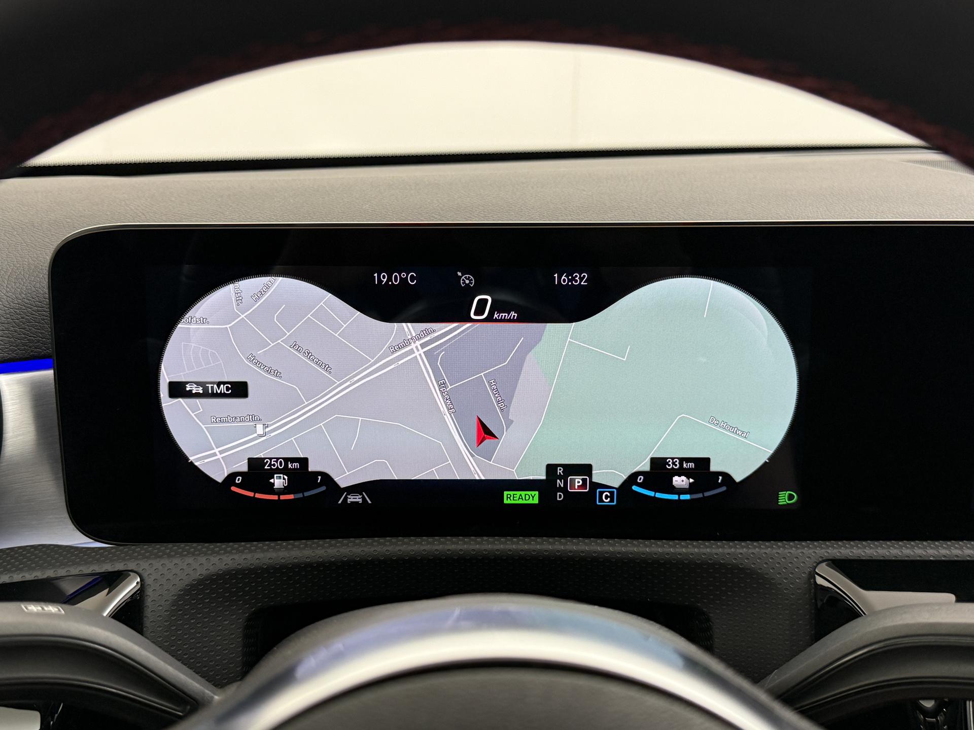 Mercedes-Benz A-Klasse 250 e AMG Business Solution Limited 34