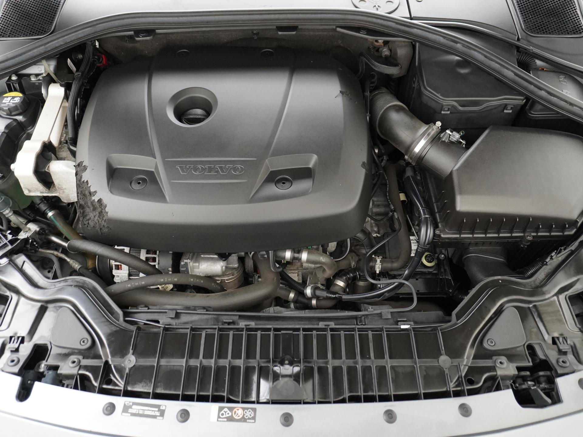 Volvo V60 1.5 T3 Summum 12