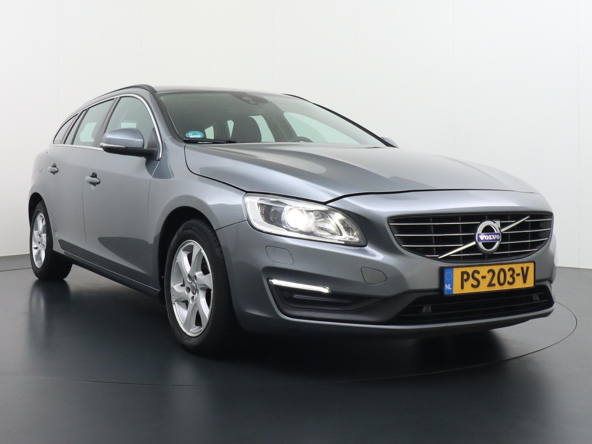 Volvo V60 1.5 T3 Summum 3