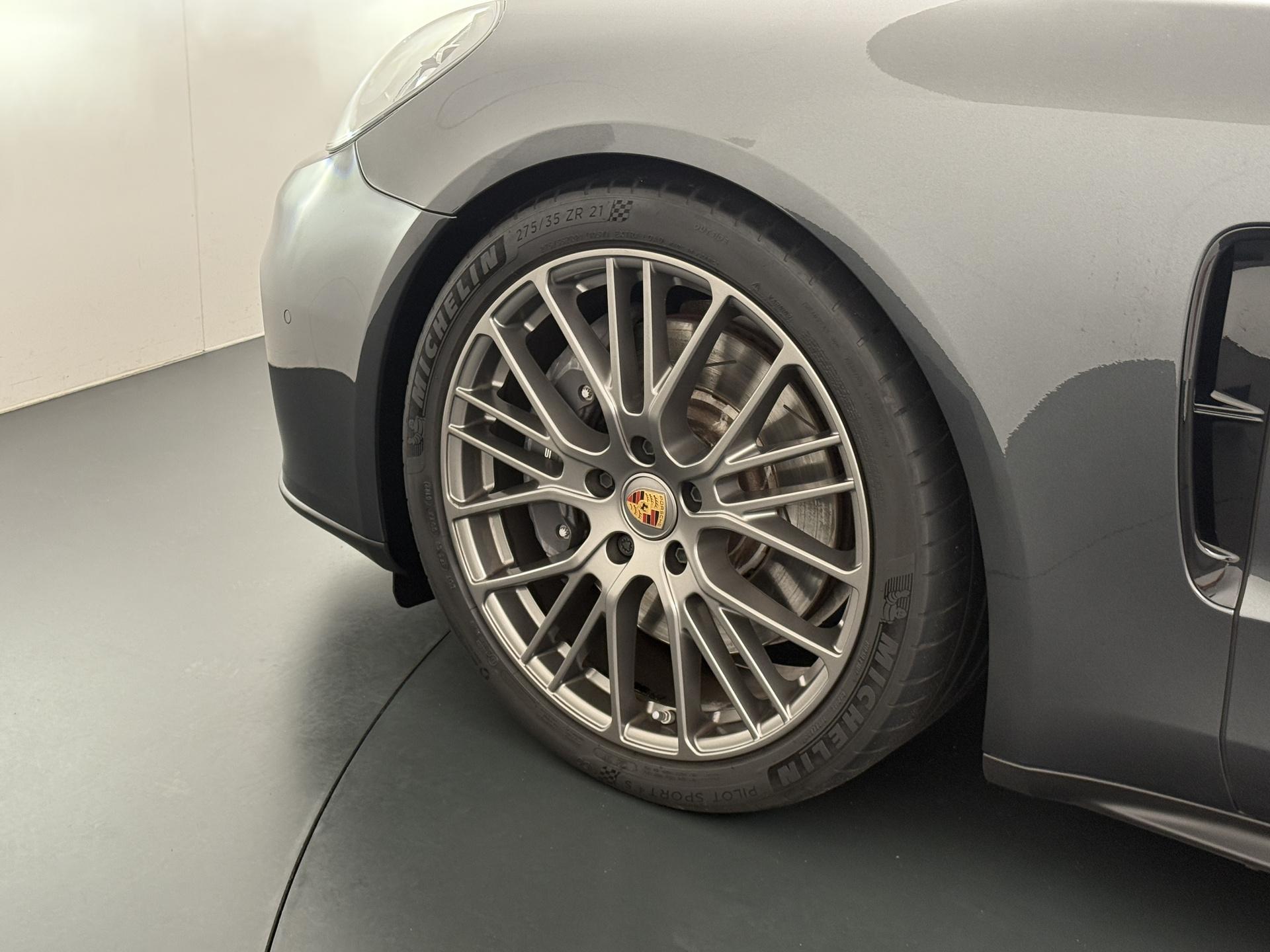 Porsche Panamera Sport Turismo 2.9 4 E-Hybrid Platinum Edition 17