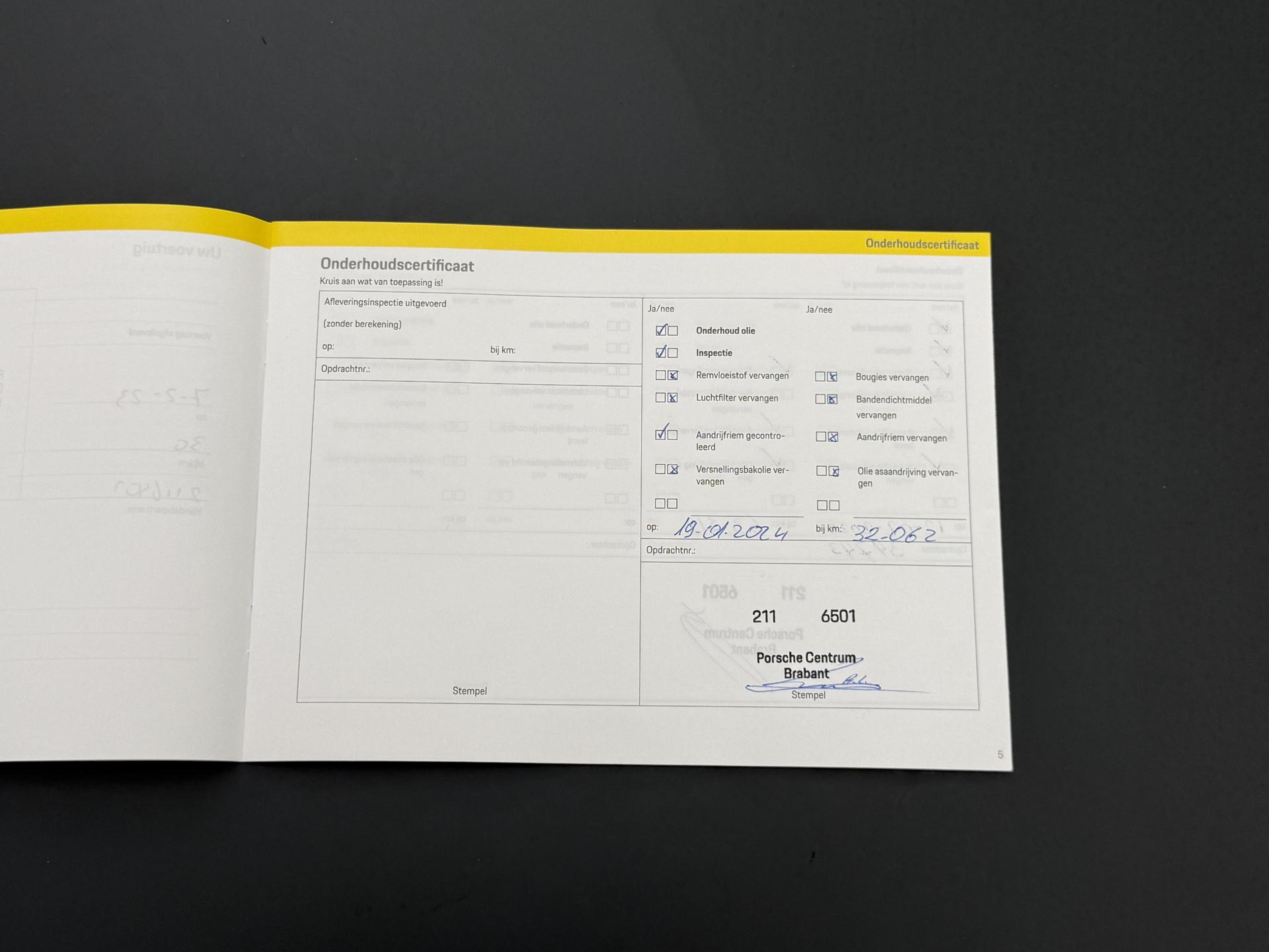 Porsche Panamera Sport Turismo 2.9 4 E-Hybrid Platinum Edition 42