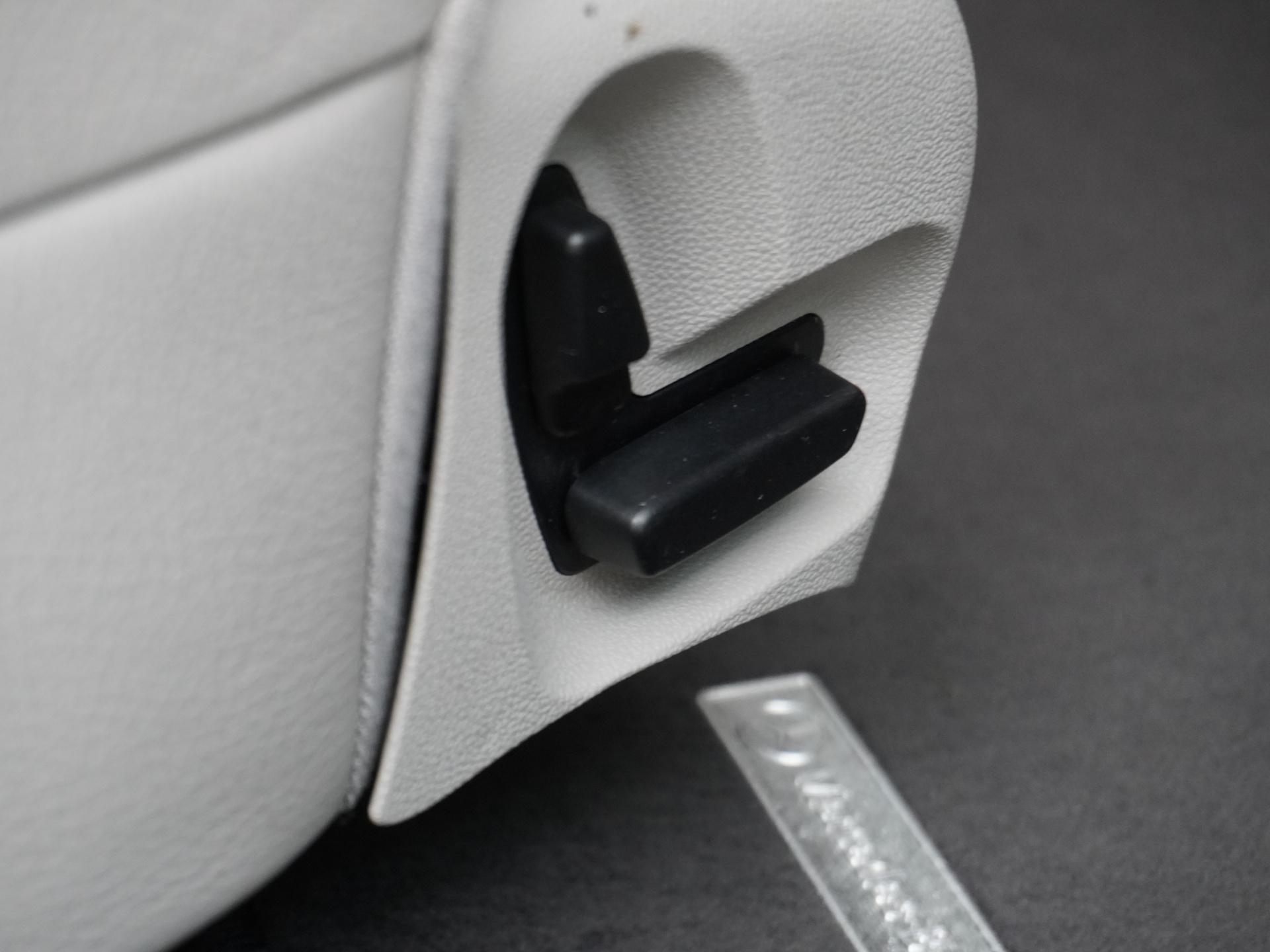 Mercedes-Benz E-Klasse 280 CDI Avantgarde 33