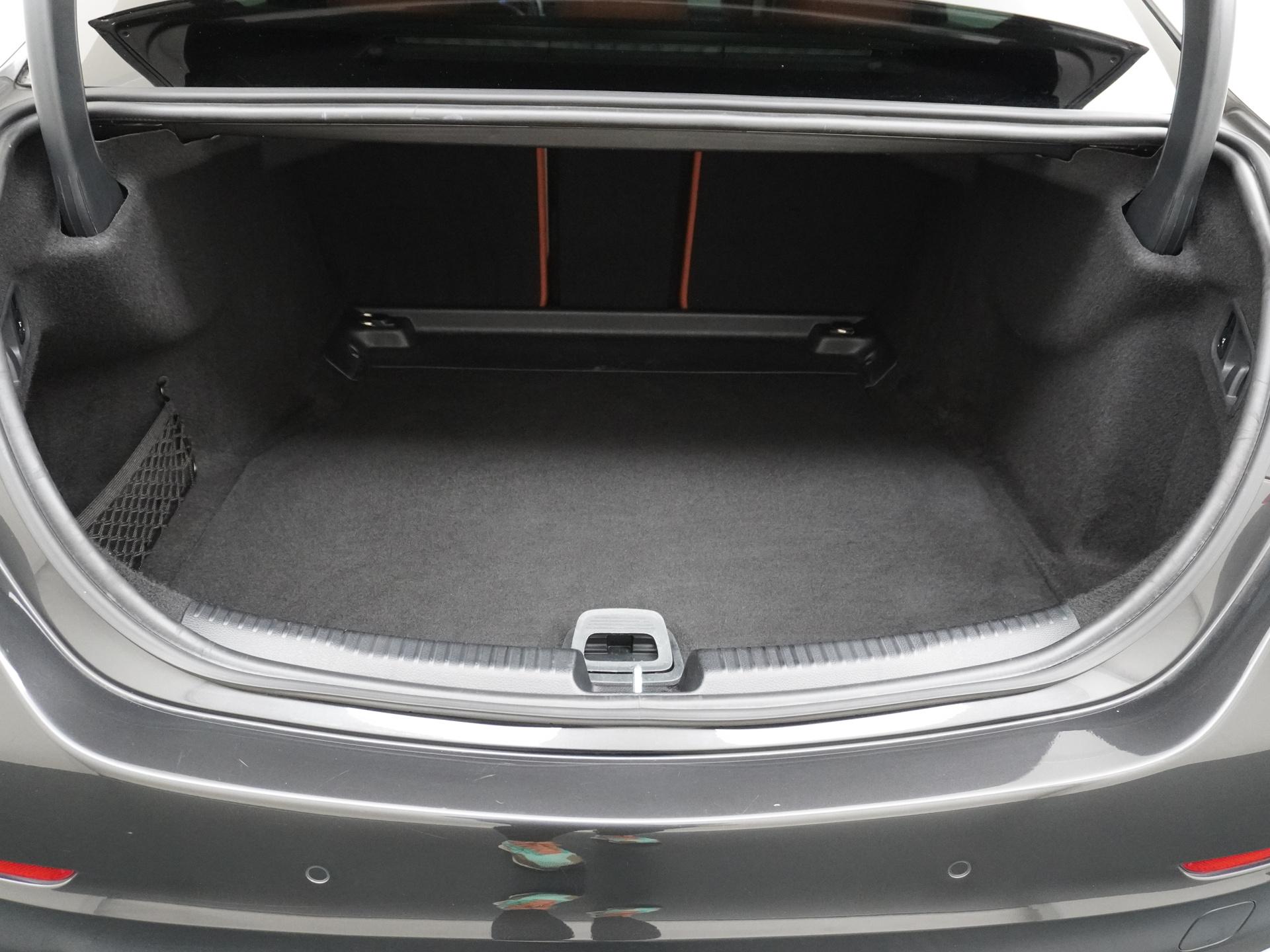 Mercedes-Benz C-Klasse 180 Luxury Line 13