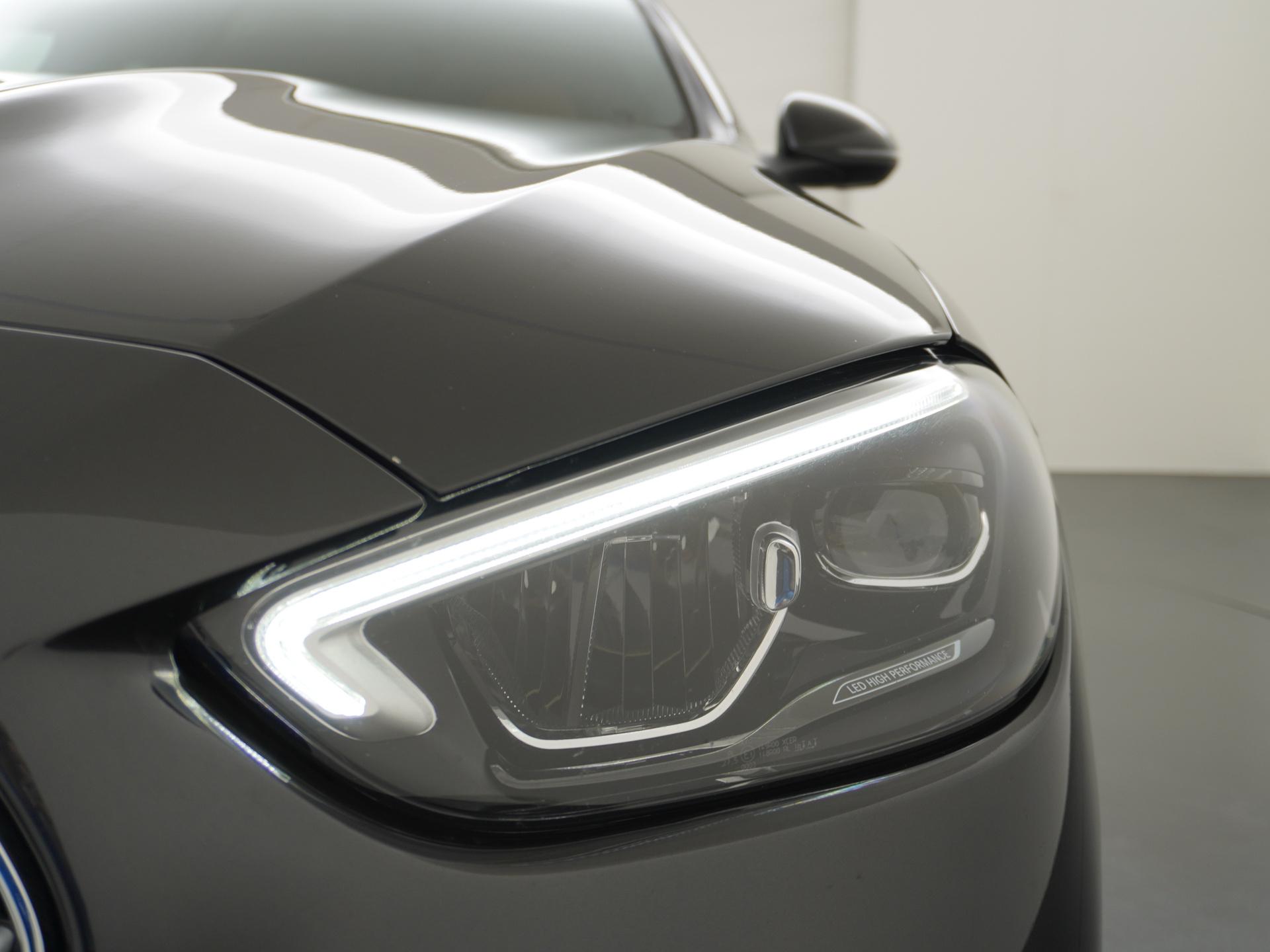 Mercedes-Benz C-Klasse 180 Luxury Line 15