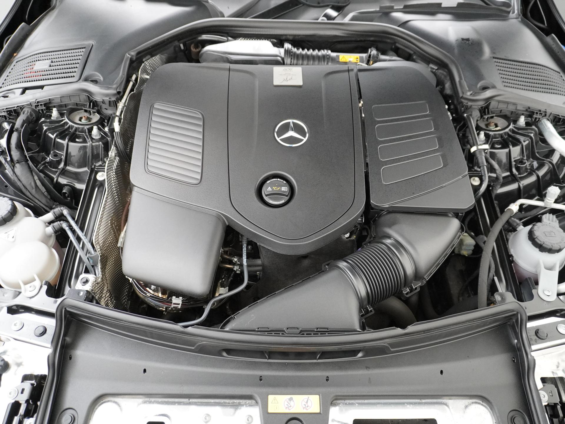 Mercedes-Benz C-Klasse 180 Luxury Line 16