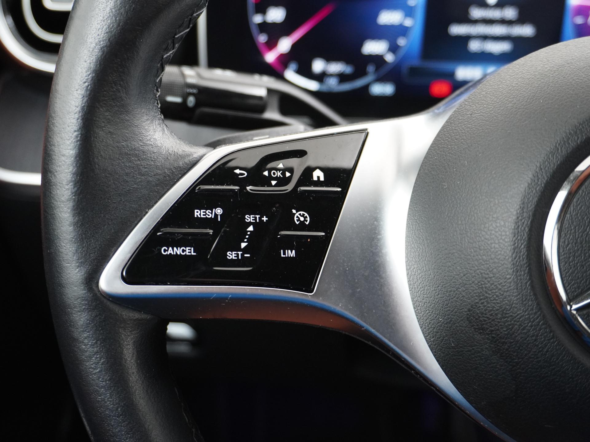 Mercedes-Benz C-Klasse 180 Luxury Line 30