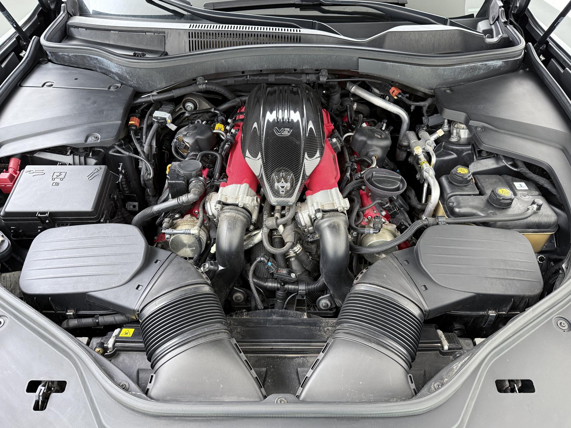 Maserati Levante 3.8 V8 Launch Edition 10