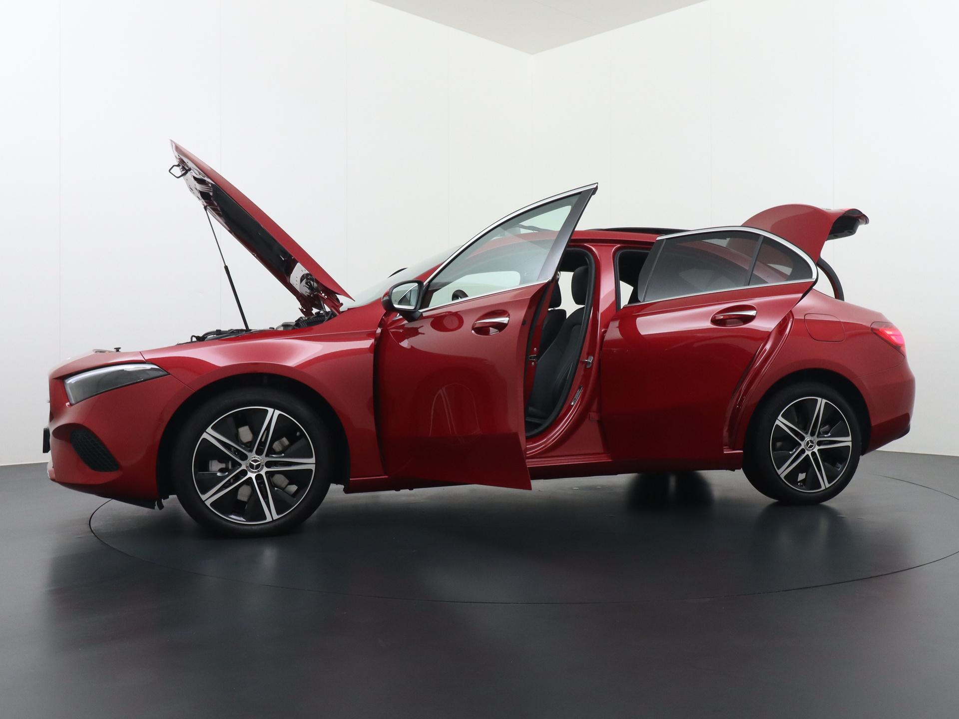 Mercedes-Benz A-Klasse 250 e Luxury Line 10