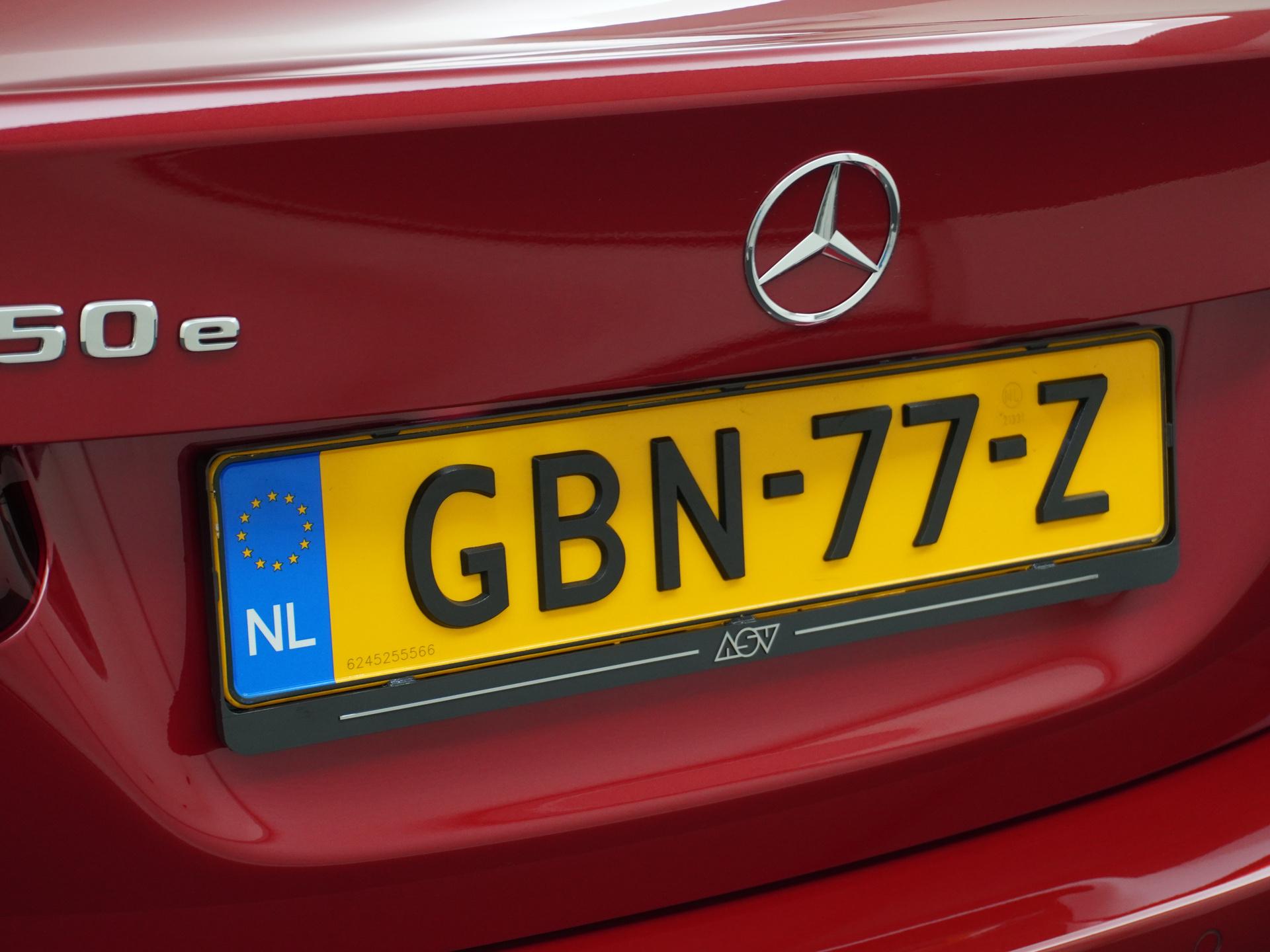 Mercedes-Benz A-Klasse 250 e Luxury Line 12