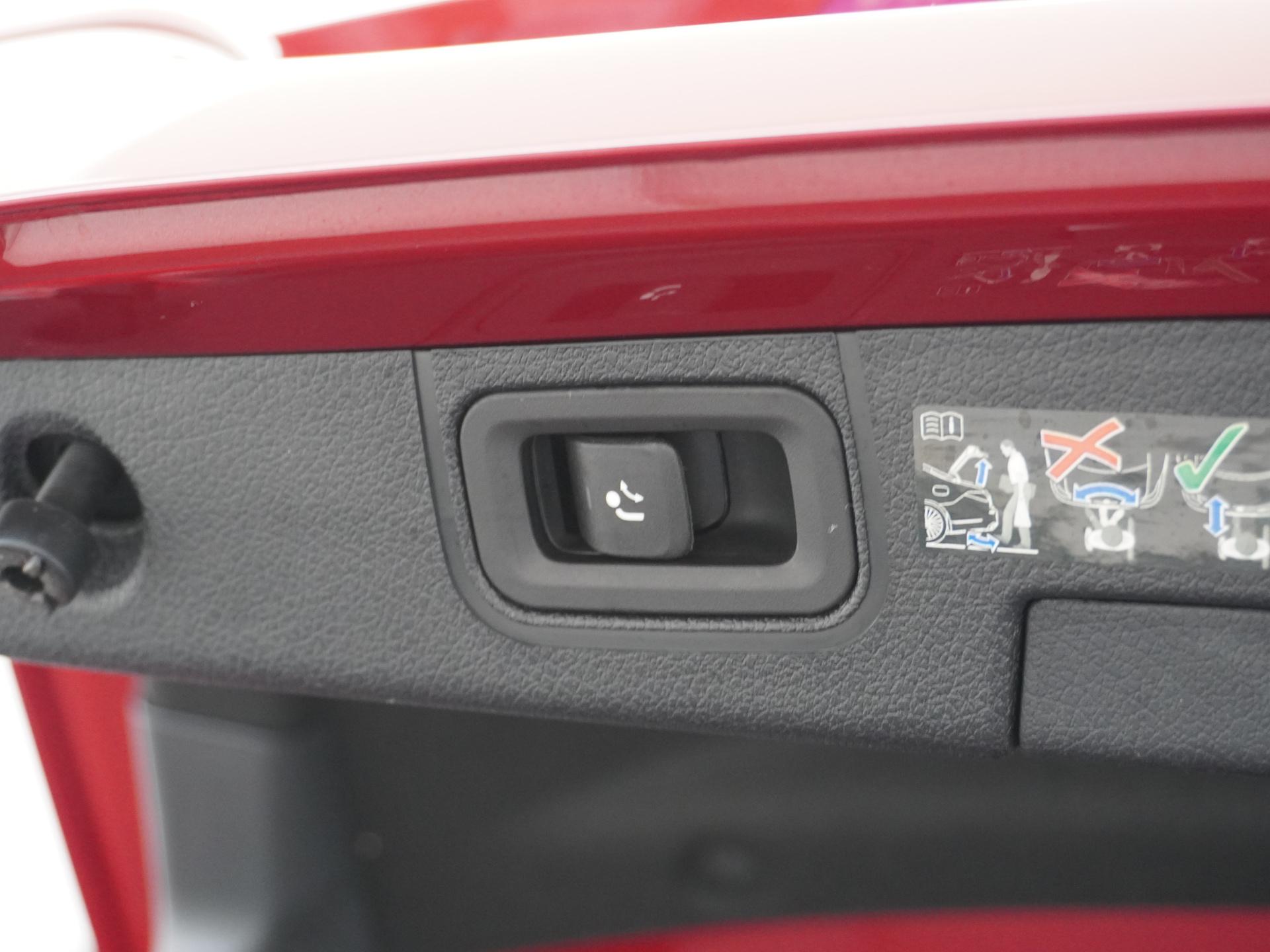 Mercedes-Benz A-Klasse 250 e Luxury Line 15