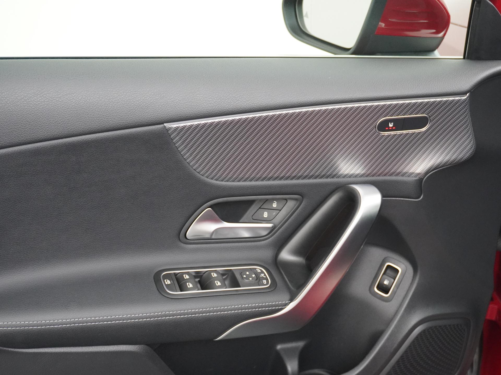 Mercedes-Benz A-Klasse 250 e Luxury Line 19