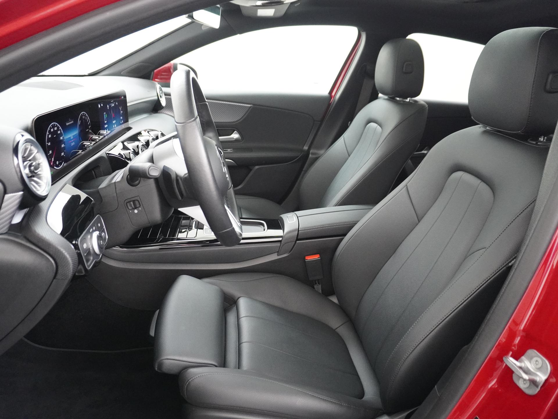 Mercedes-Benz A-Klasse 250 e Luxury Line 21