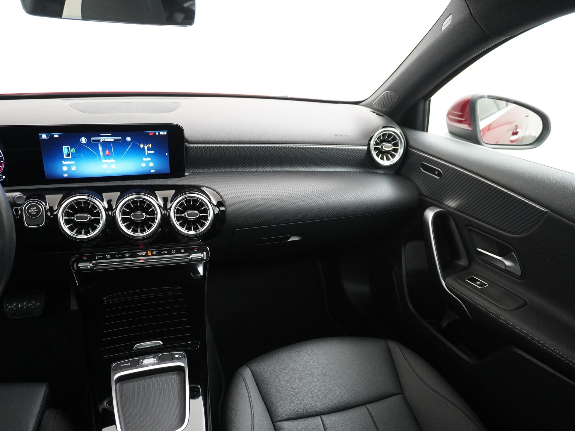 Mercedes-Benz A-Klasse 250 e Luxury Line 28