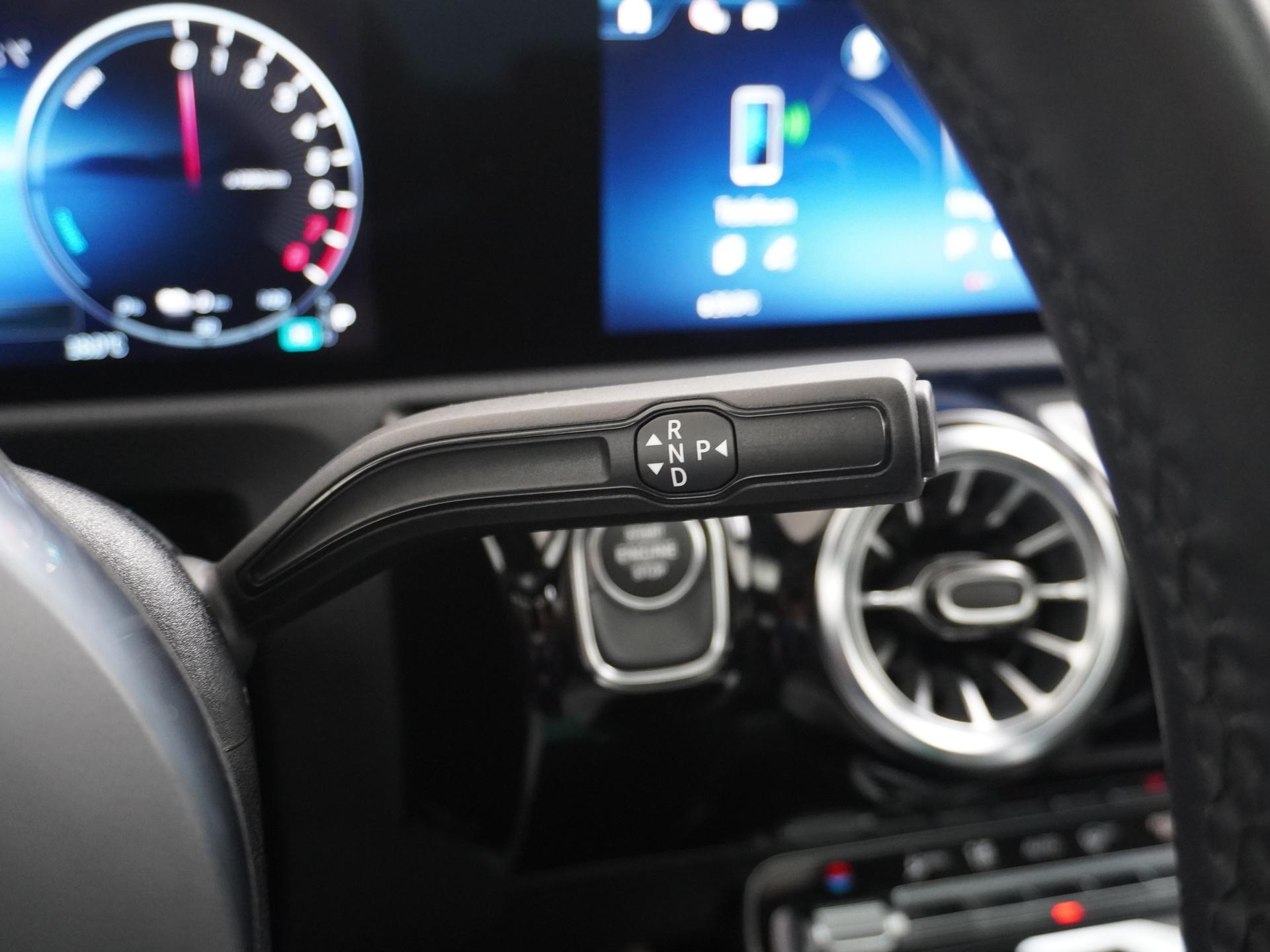 Mercedes-Benz A-Klasse 250 e Luxury Line 32