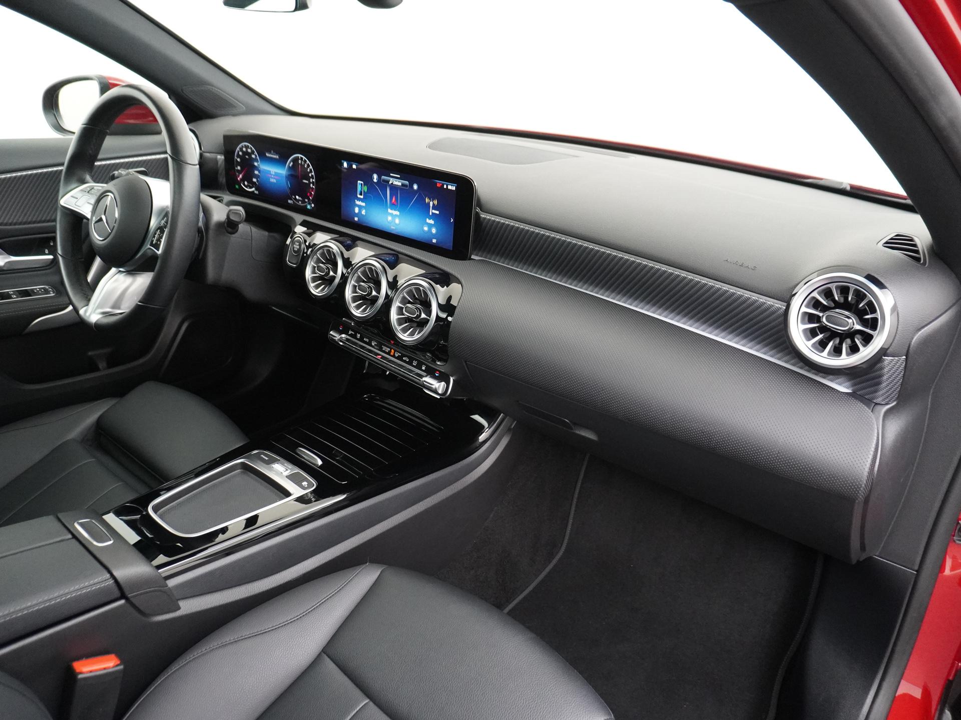 Mercedes-Benz A-Klasse 250 e Luxury Line 49