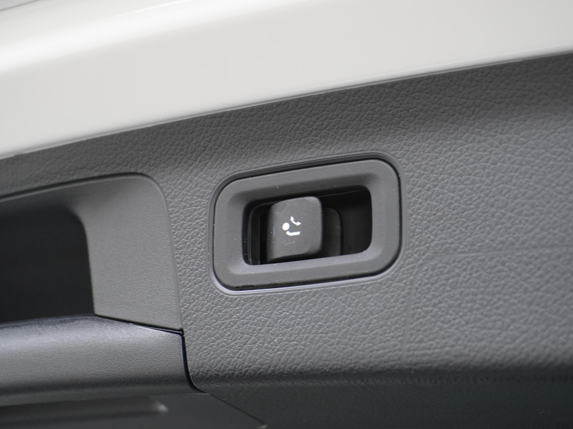 Mercedes-Benz A-Klasse 250 e AMG Line 15