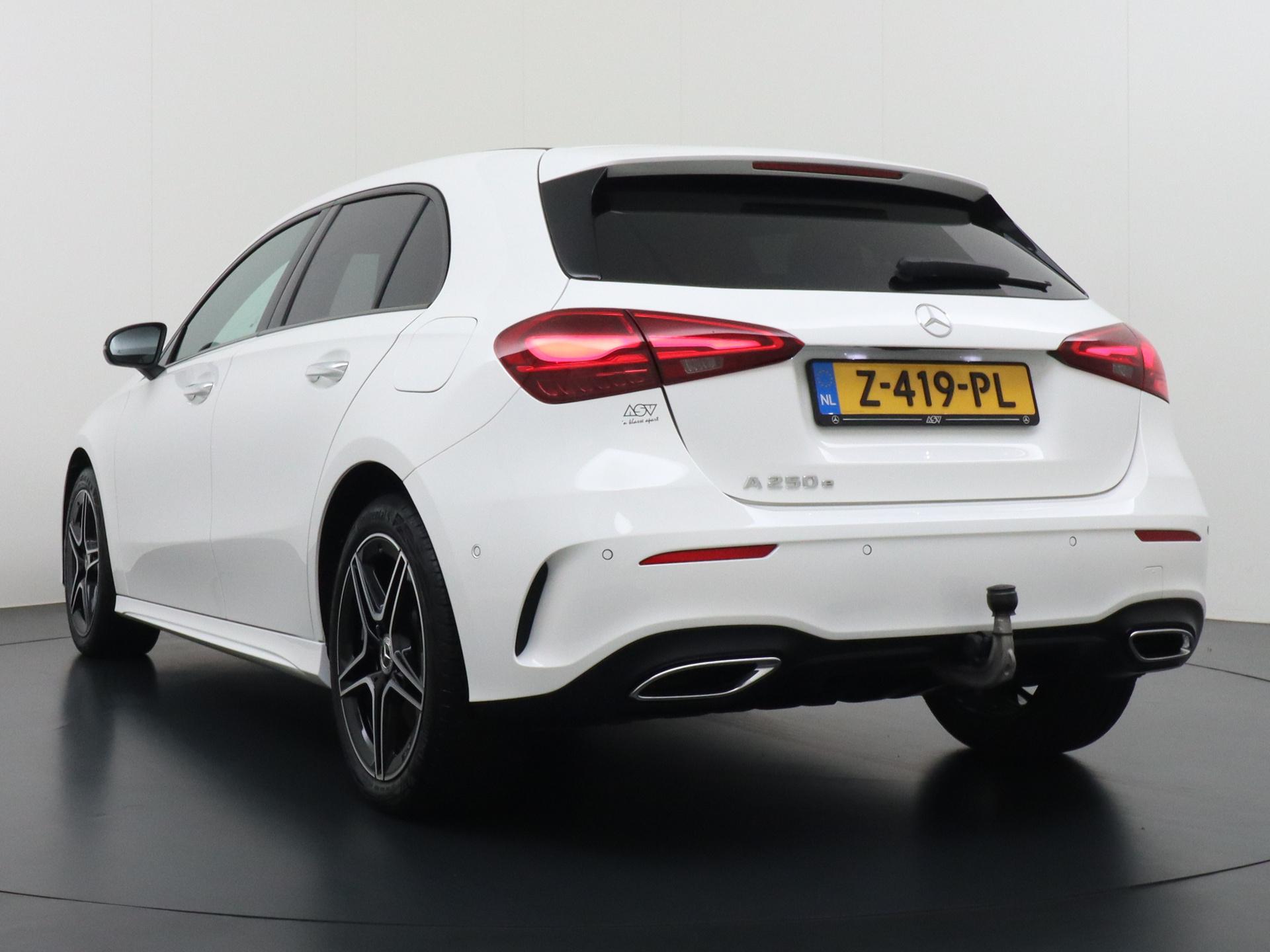 Mercedes-Benz A-Klasse 250 e AMG Line 2