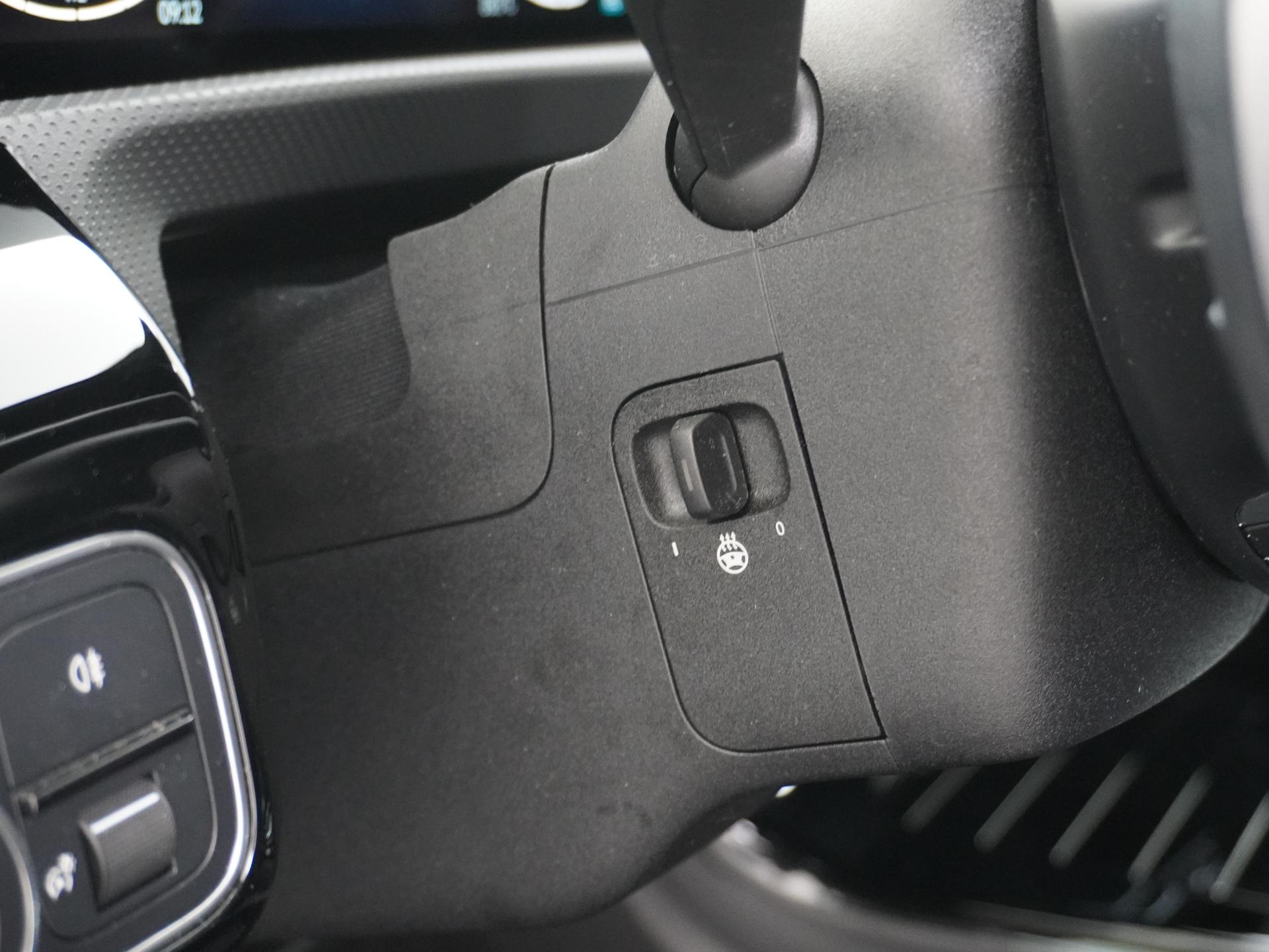 Mercedes-Benz A-Klasse 250 e AMG Line 23