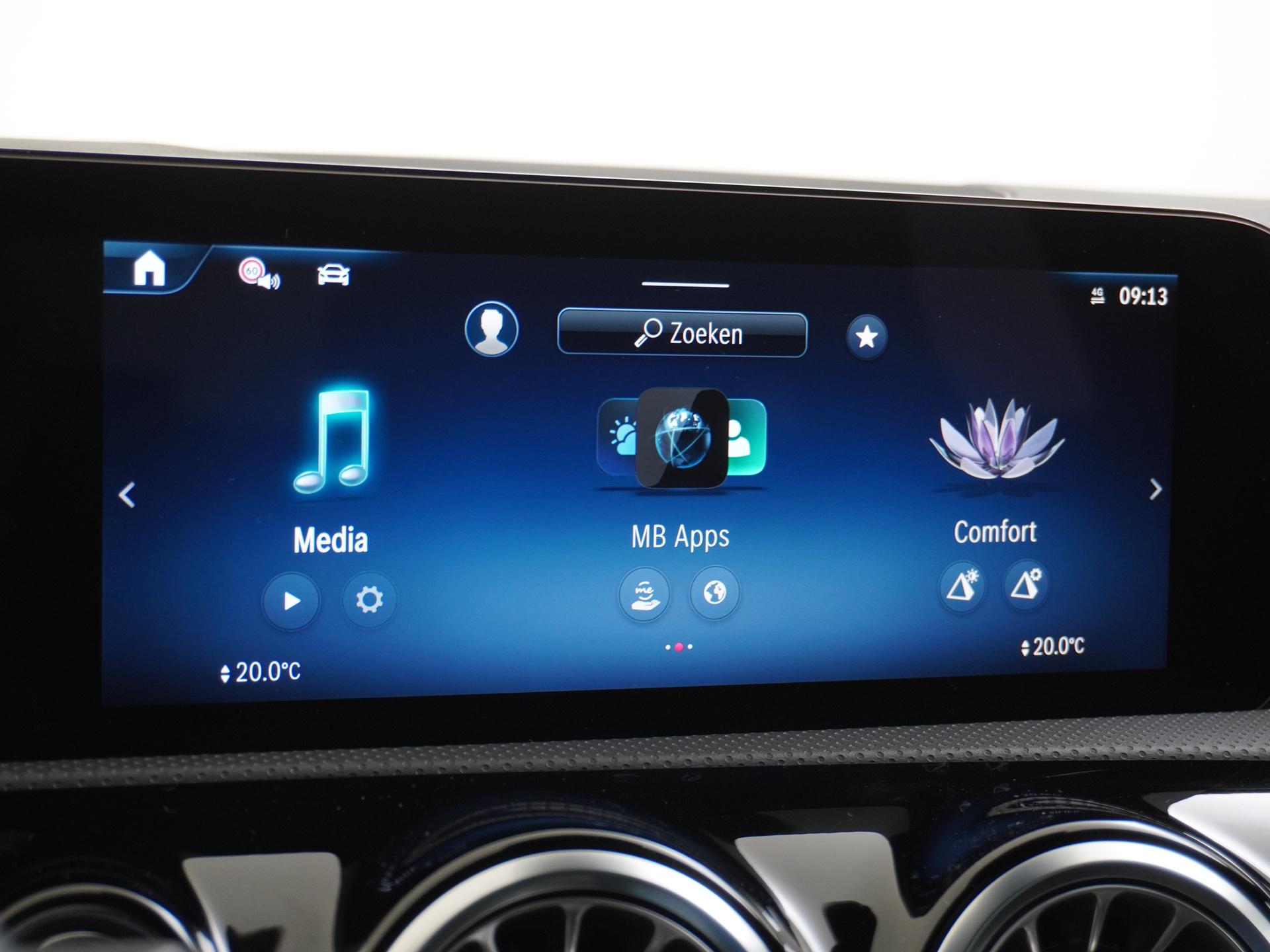 Mercedes-Benz A-Klasse 250 e AMG Line 38