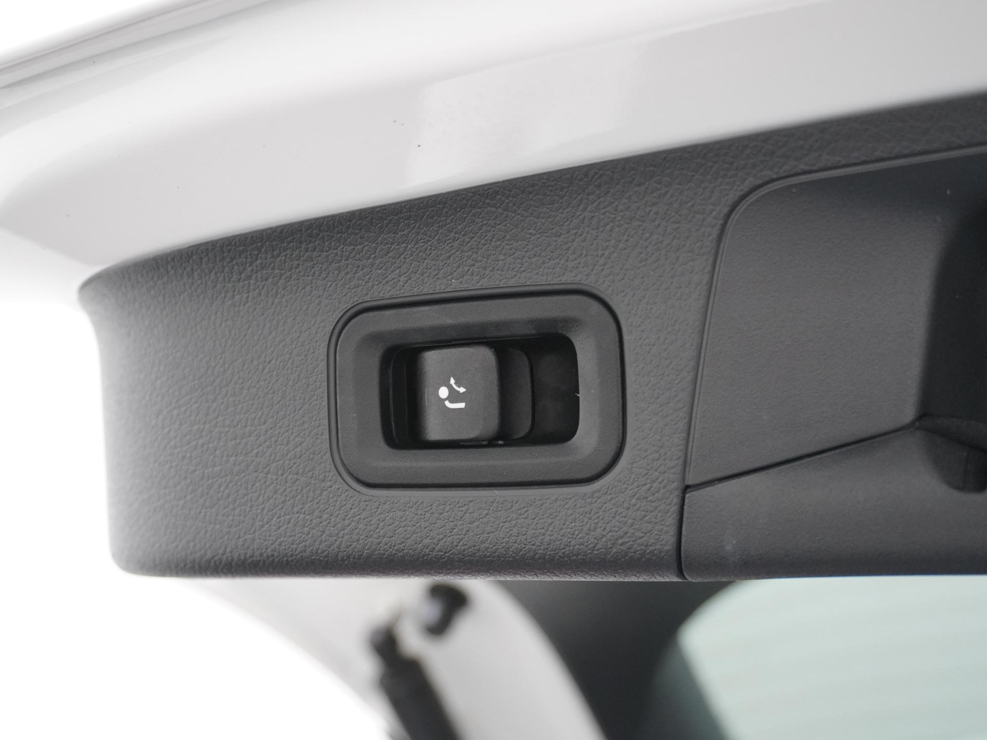 Mercedes-Benz GLA 200 AMG Business Solution 16