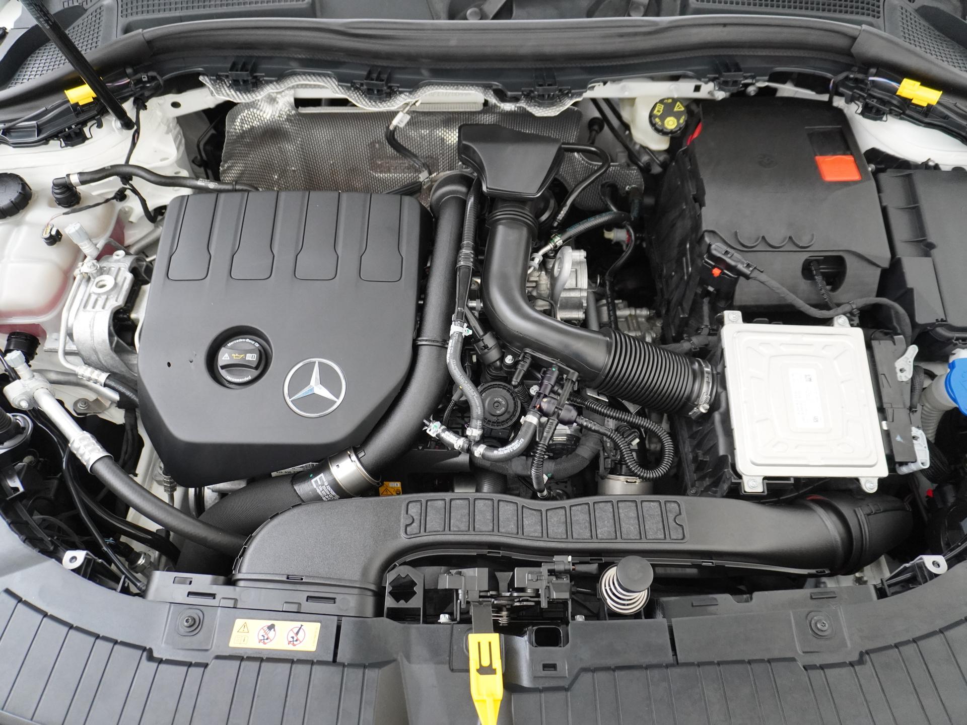 Mercedes-Benz GLA 200 AMG Business Solution 19