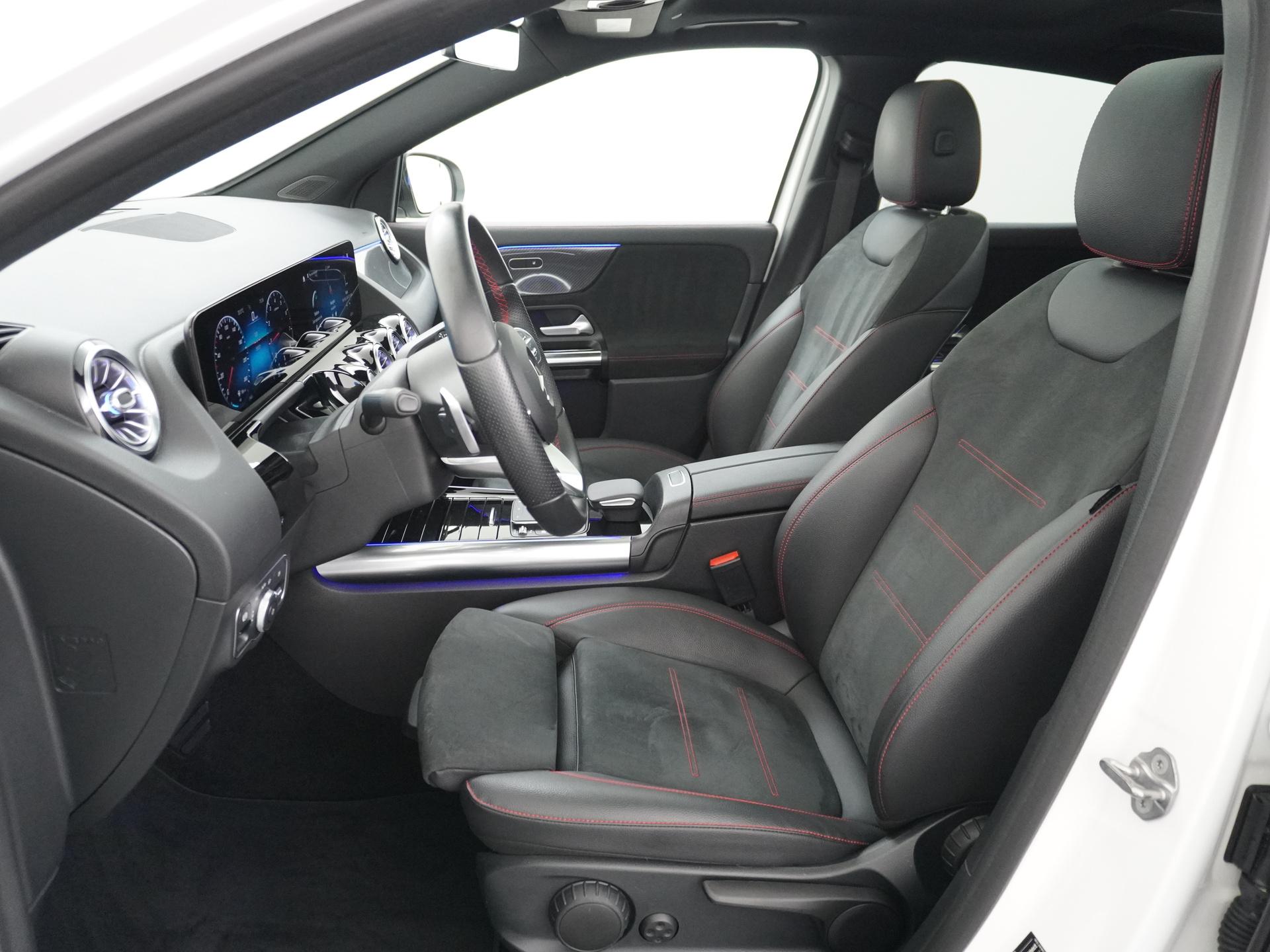 Mercedes-Benz GLA 200 AMG Business Solution 21