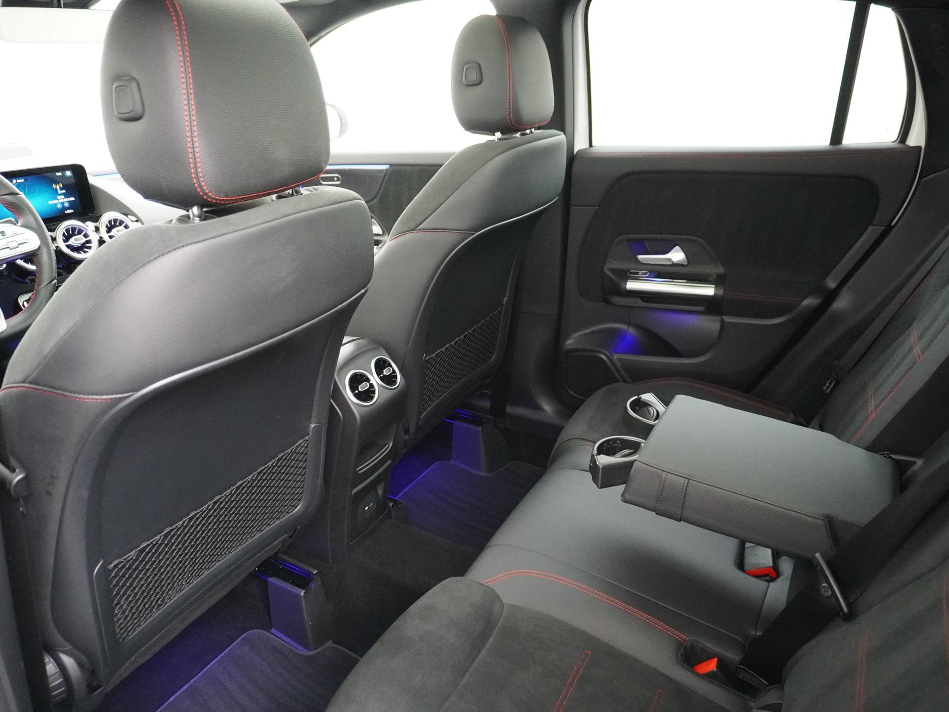 Mercedes-Benz GLA 200 AMG Business Solution 24