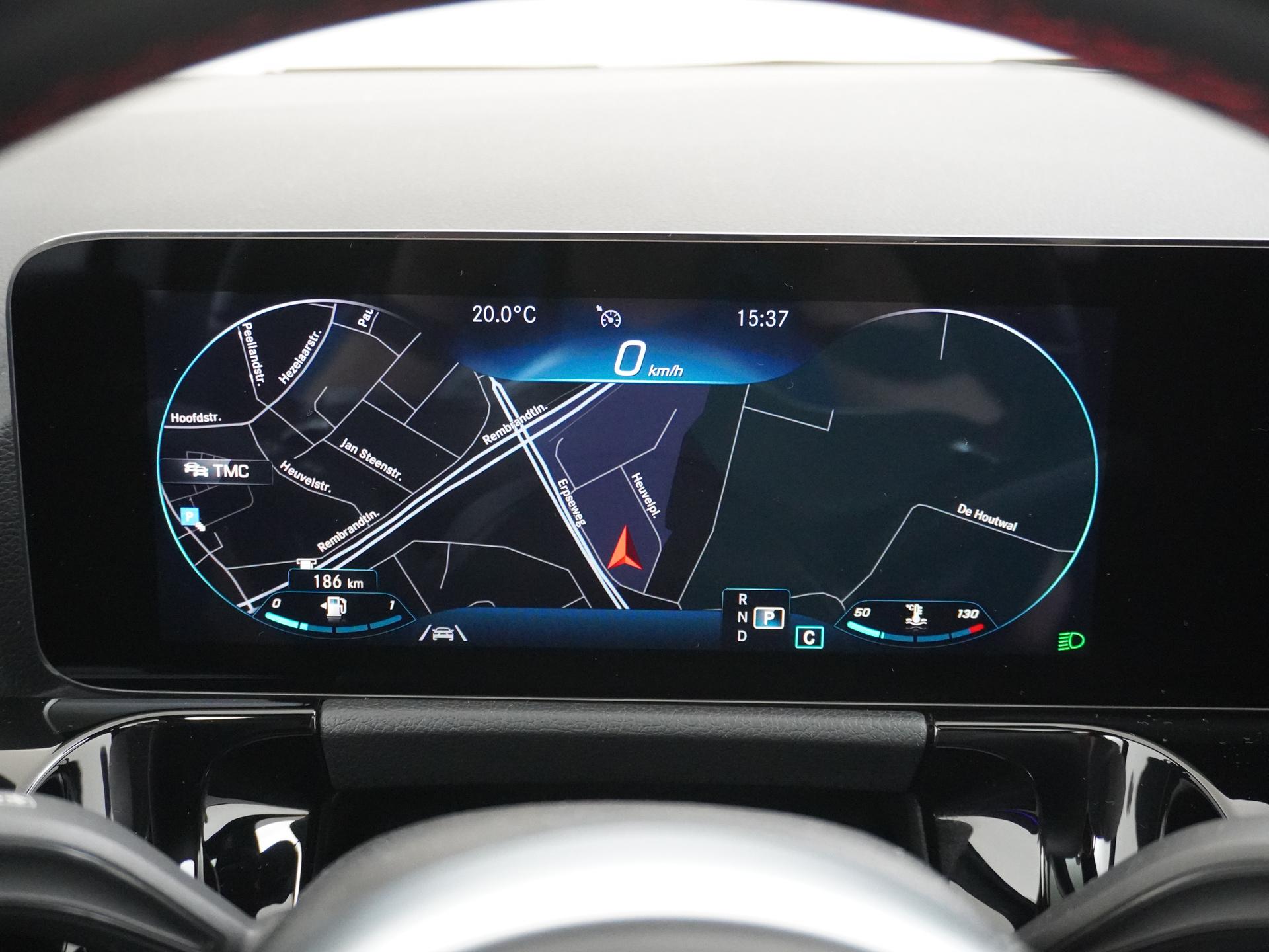 Mercedes-Benz GLA 200 AMG Business Solution 35