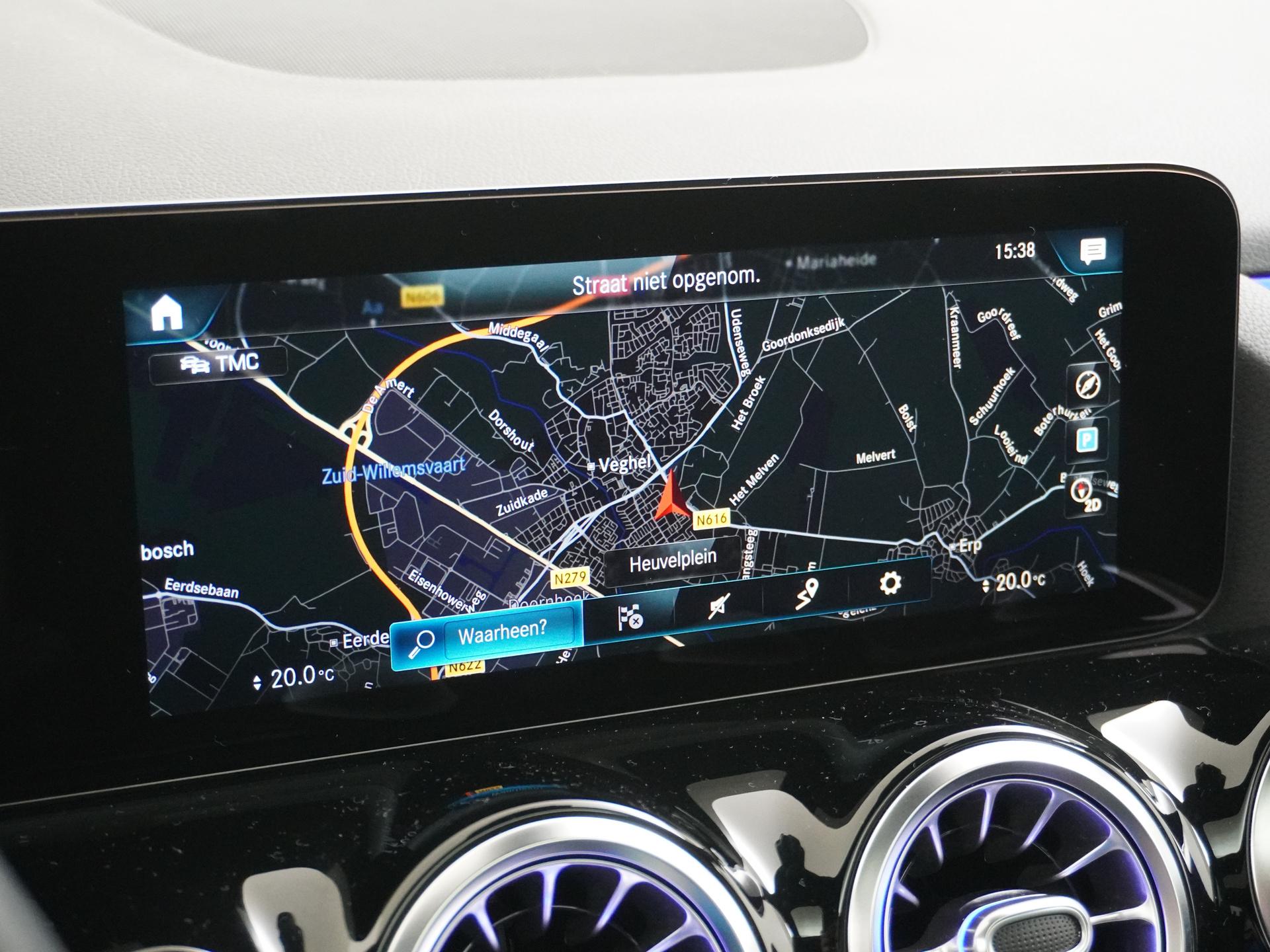 Mercedes-Benz GLA 200 AMG Business Solution 39