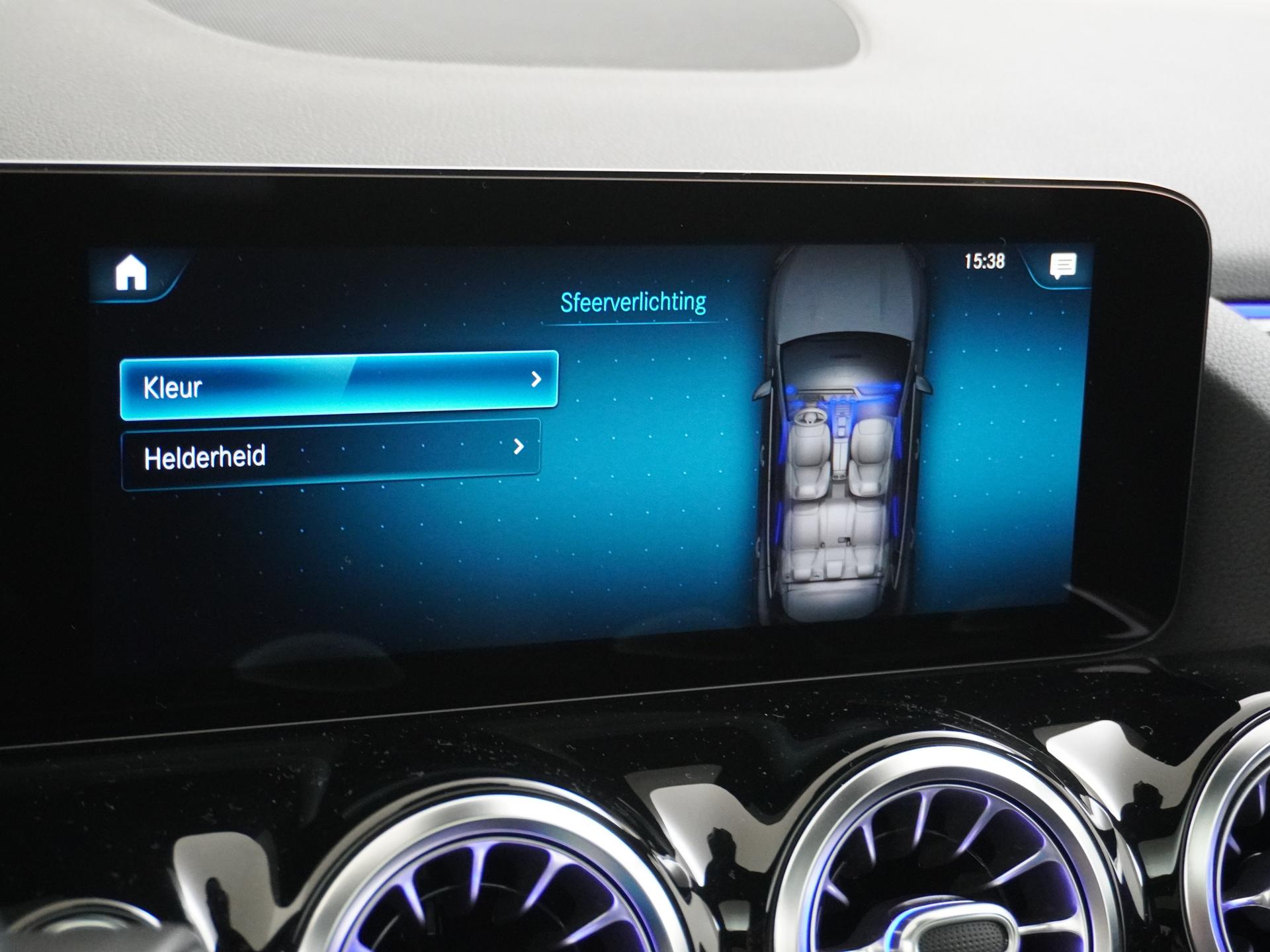 Mercedes-Benz GLA 200 AMG Business Solution 43