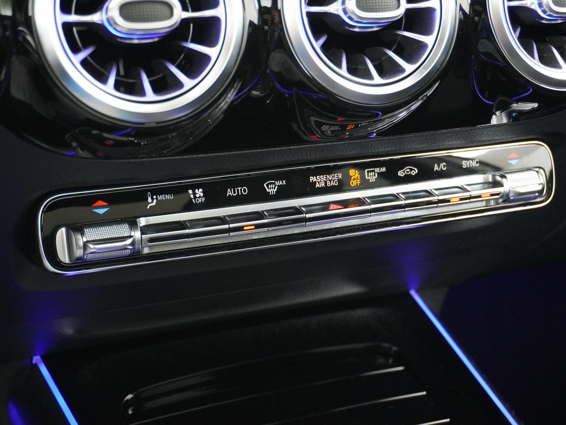 Mercedes-Benz GLA 200 AMG Business Solution 45