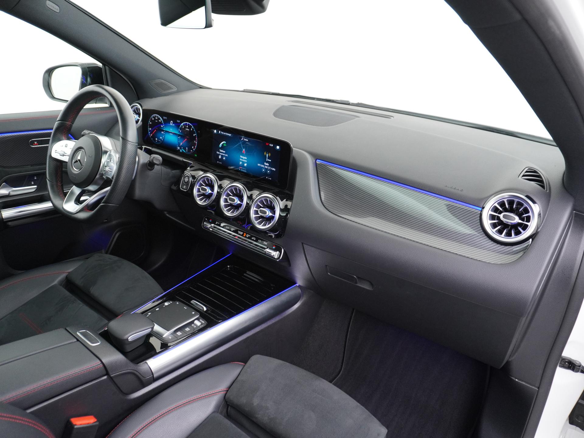 Mercedes-Benz GLA 200 AMG Business Solution 47