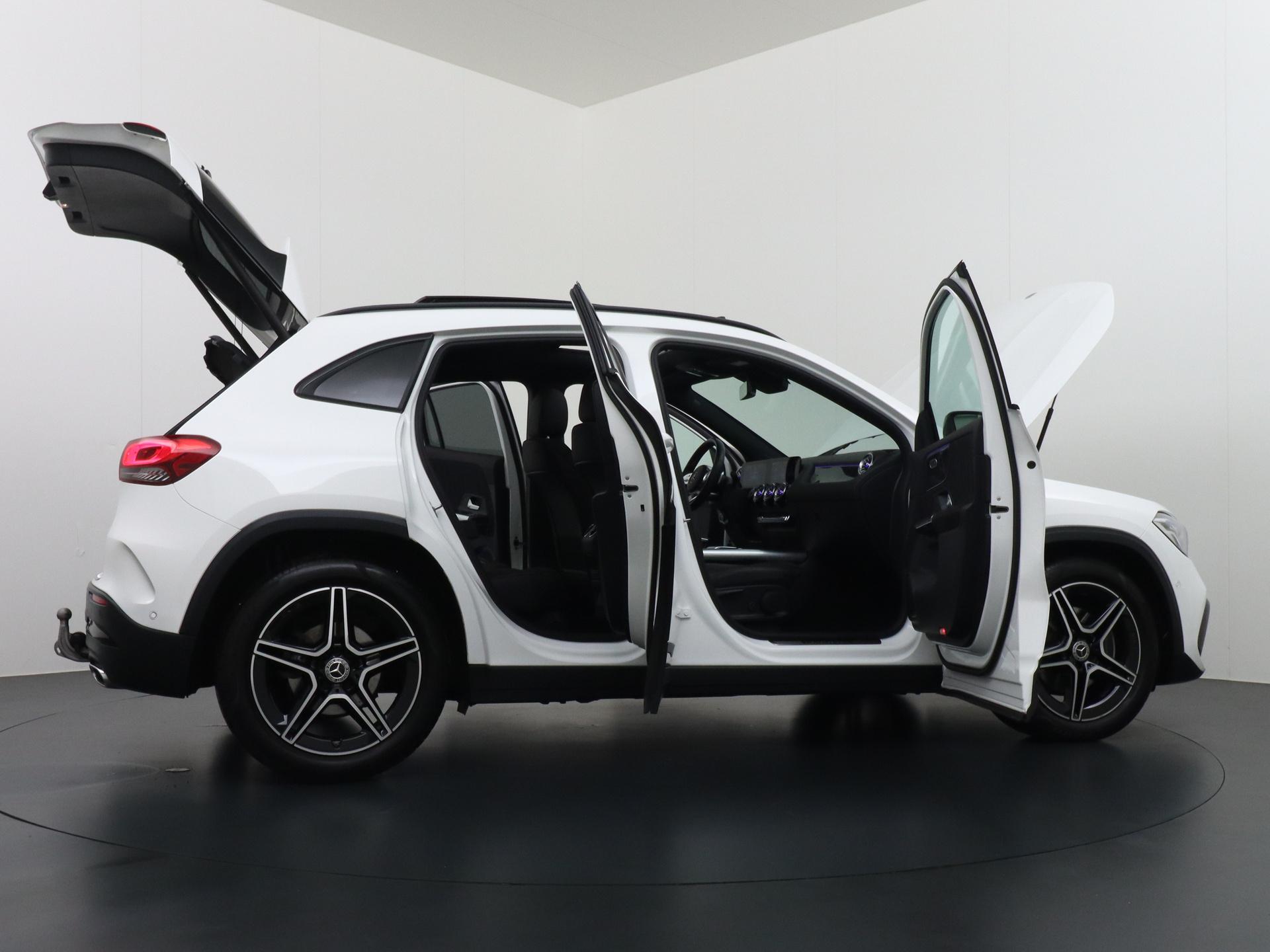 Mercedes-Benz GLA 200 AMG Business Solution 9