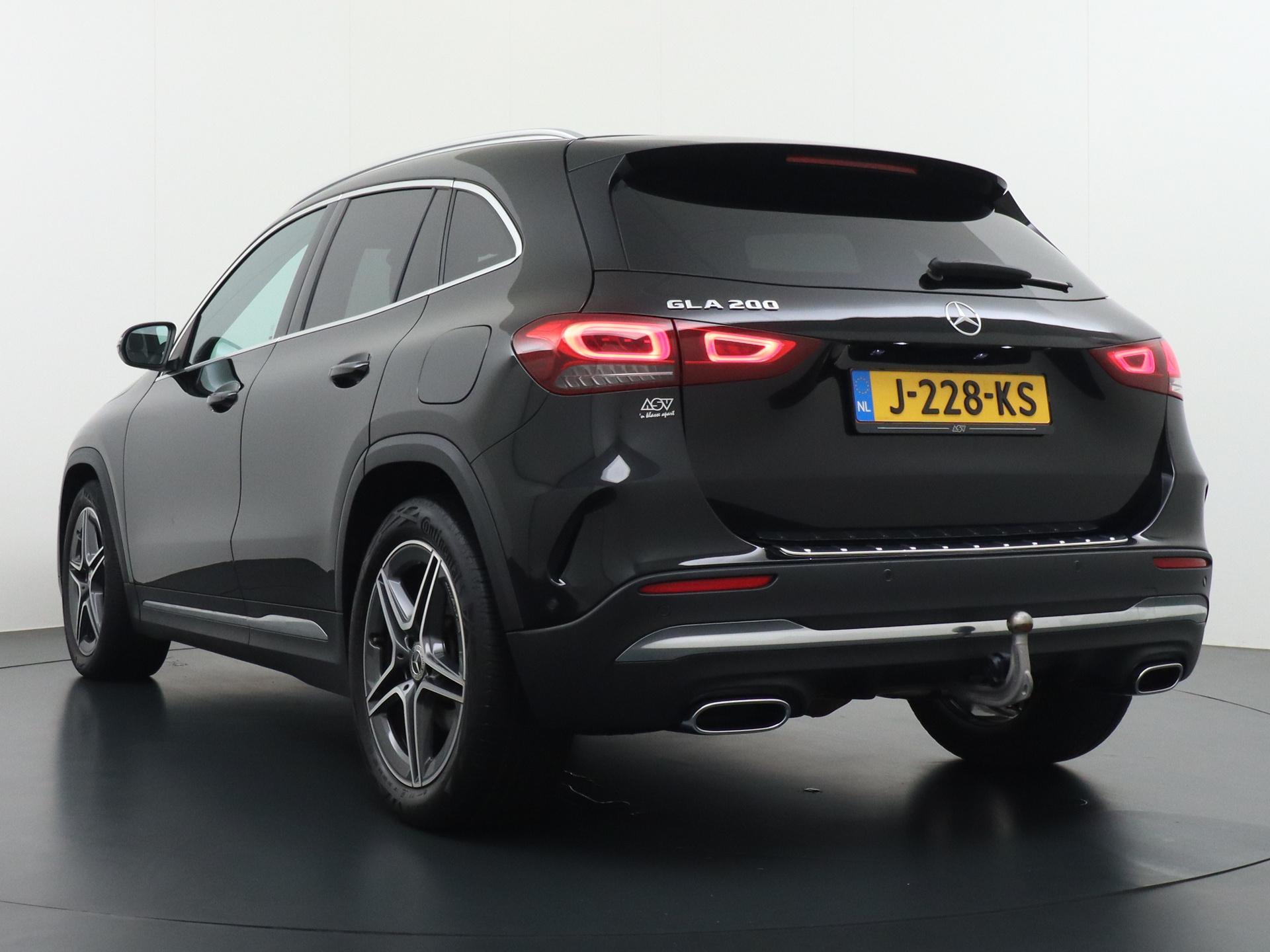 Mercedes-Benz GLA 200 AMG Business Solution 3