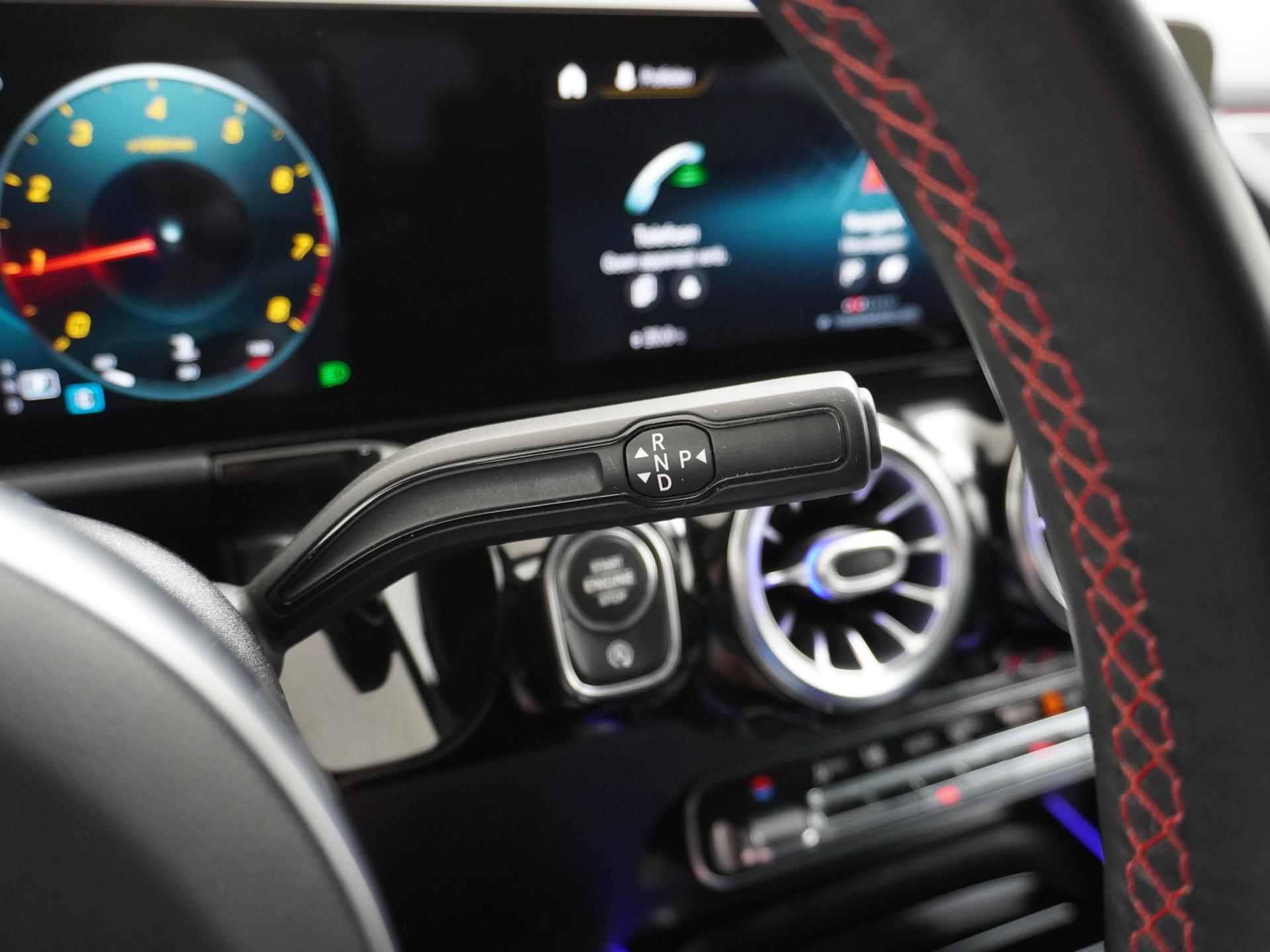 Mercedes-Benz GLA 200 AMG Business Solution 31